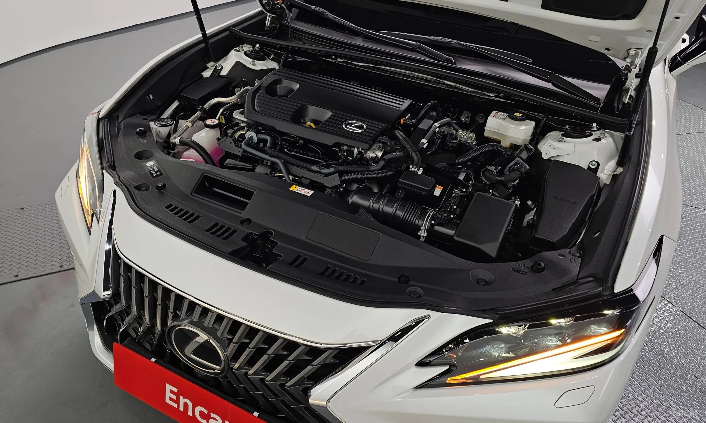 Lexus ES300h 7th Generation превью 6