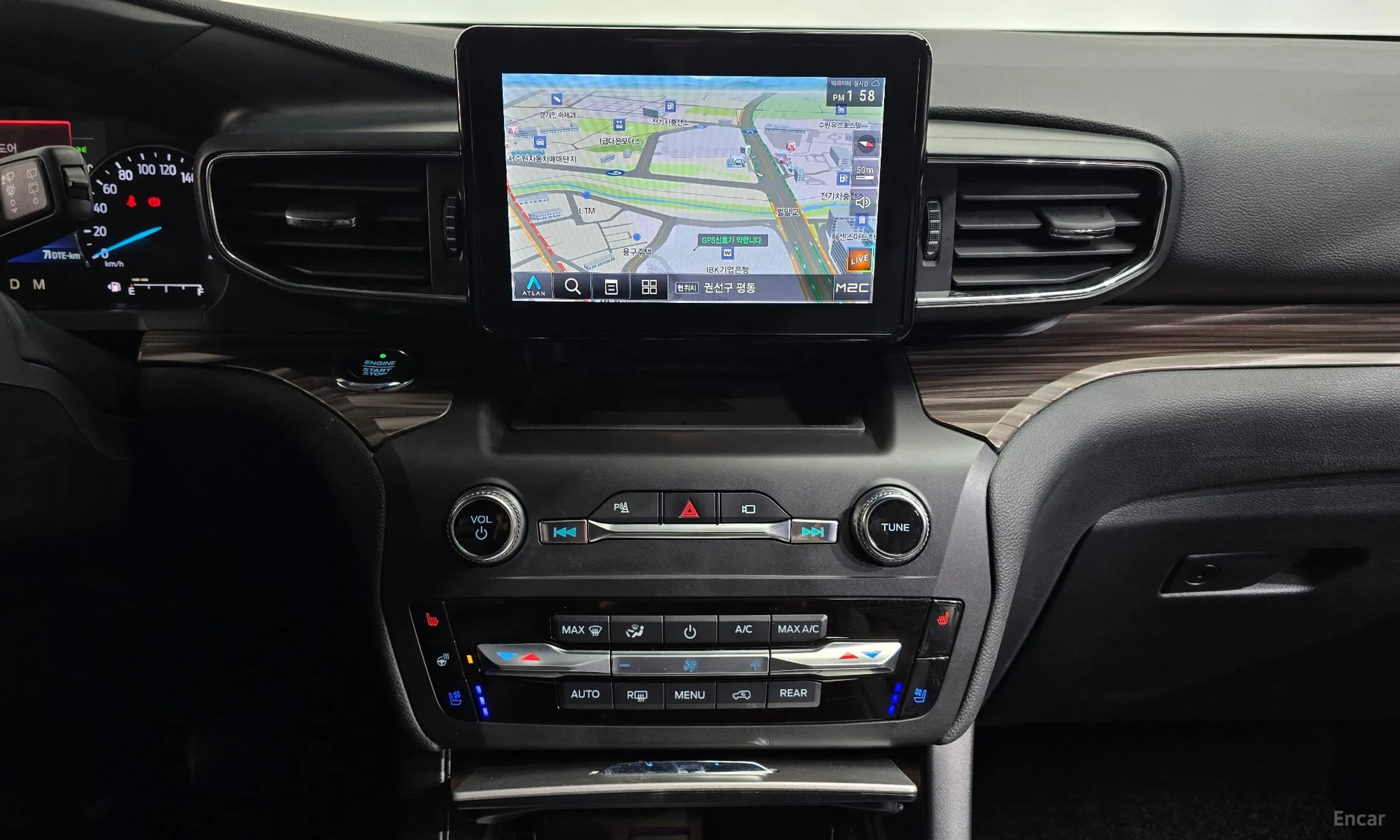Ford Explorer 6th Generation превью 14