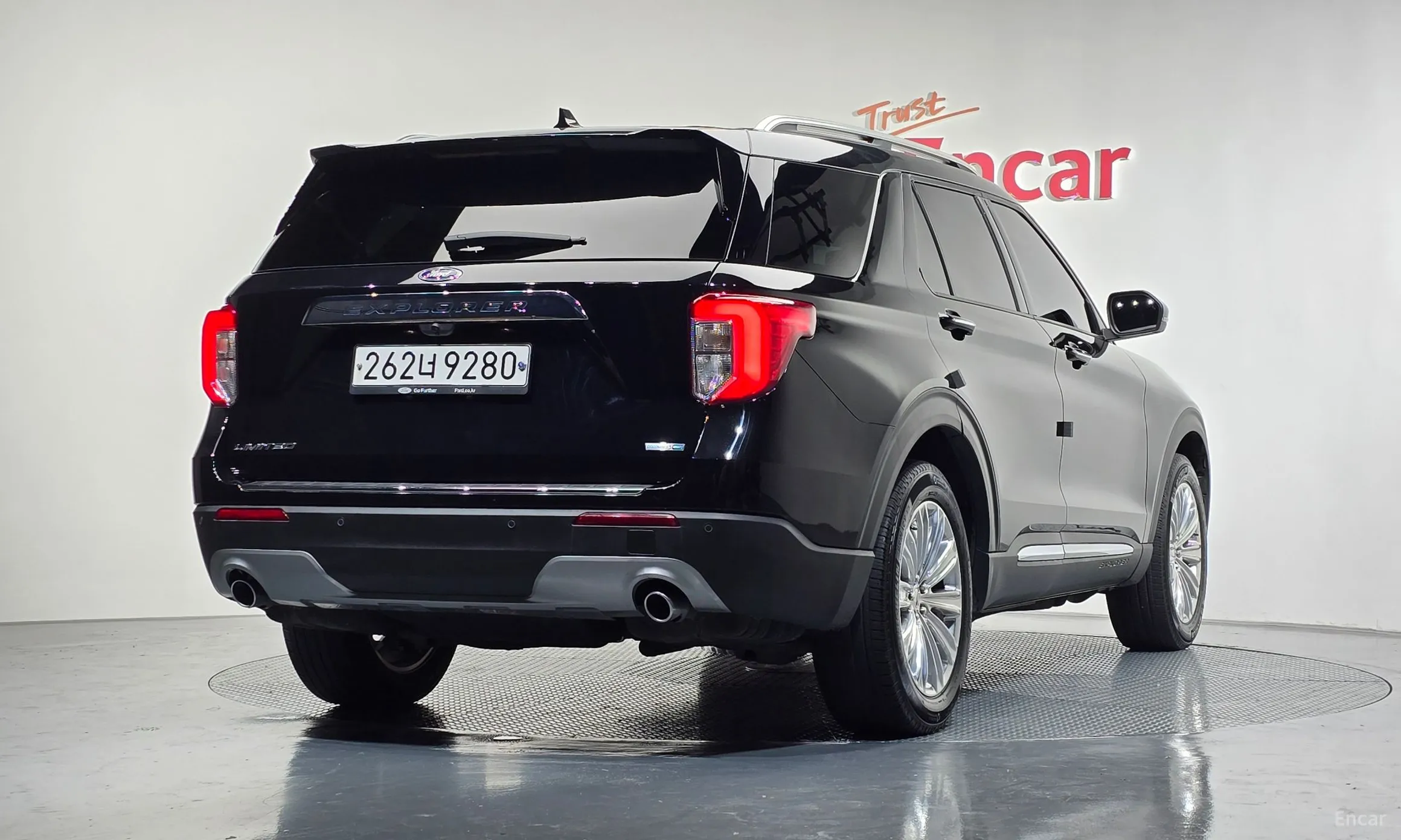 Ford Explorer 6th Generation превью 2