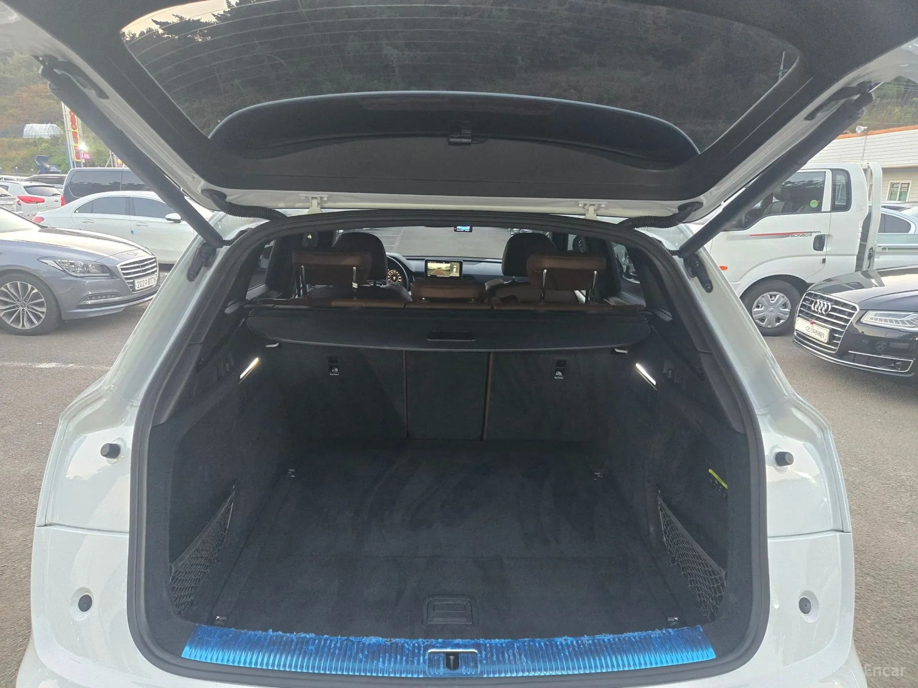 Audi Q5 (FY) превью 15