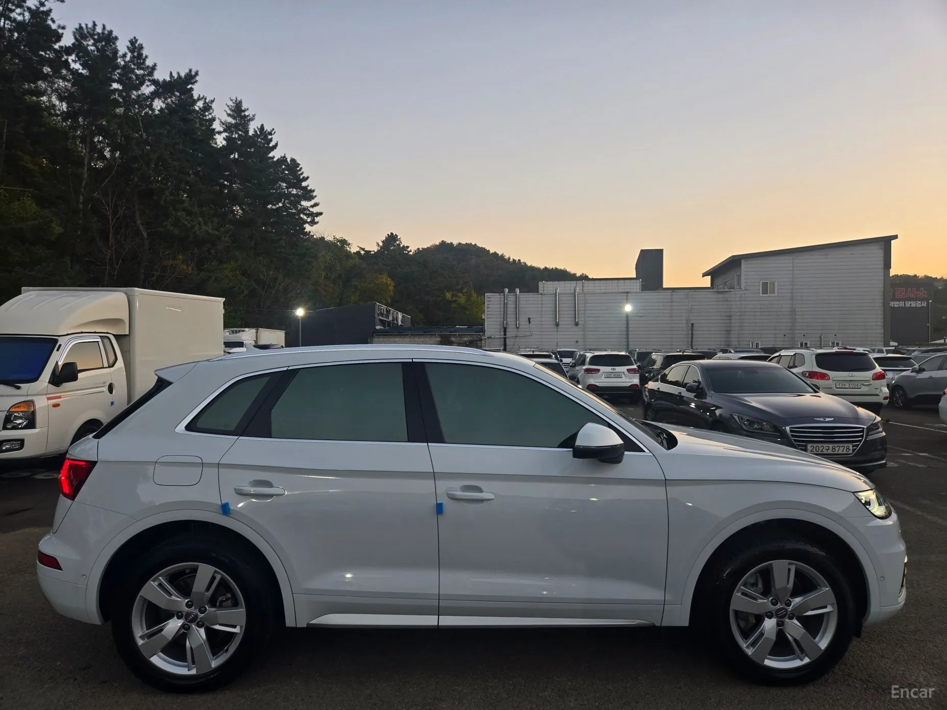 Audi Q5 (FY) превью 4