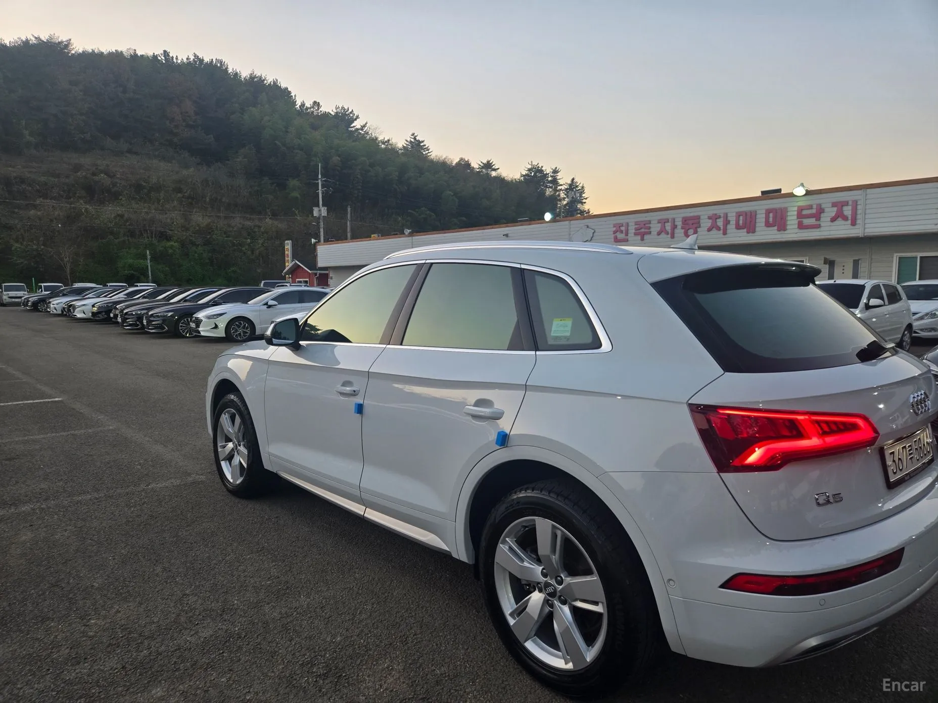 Audi Q5 (FY) превью 7