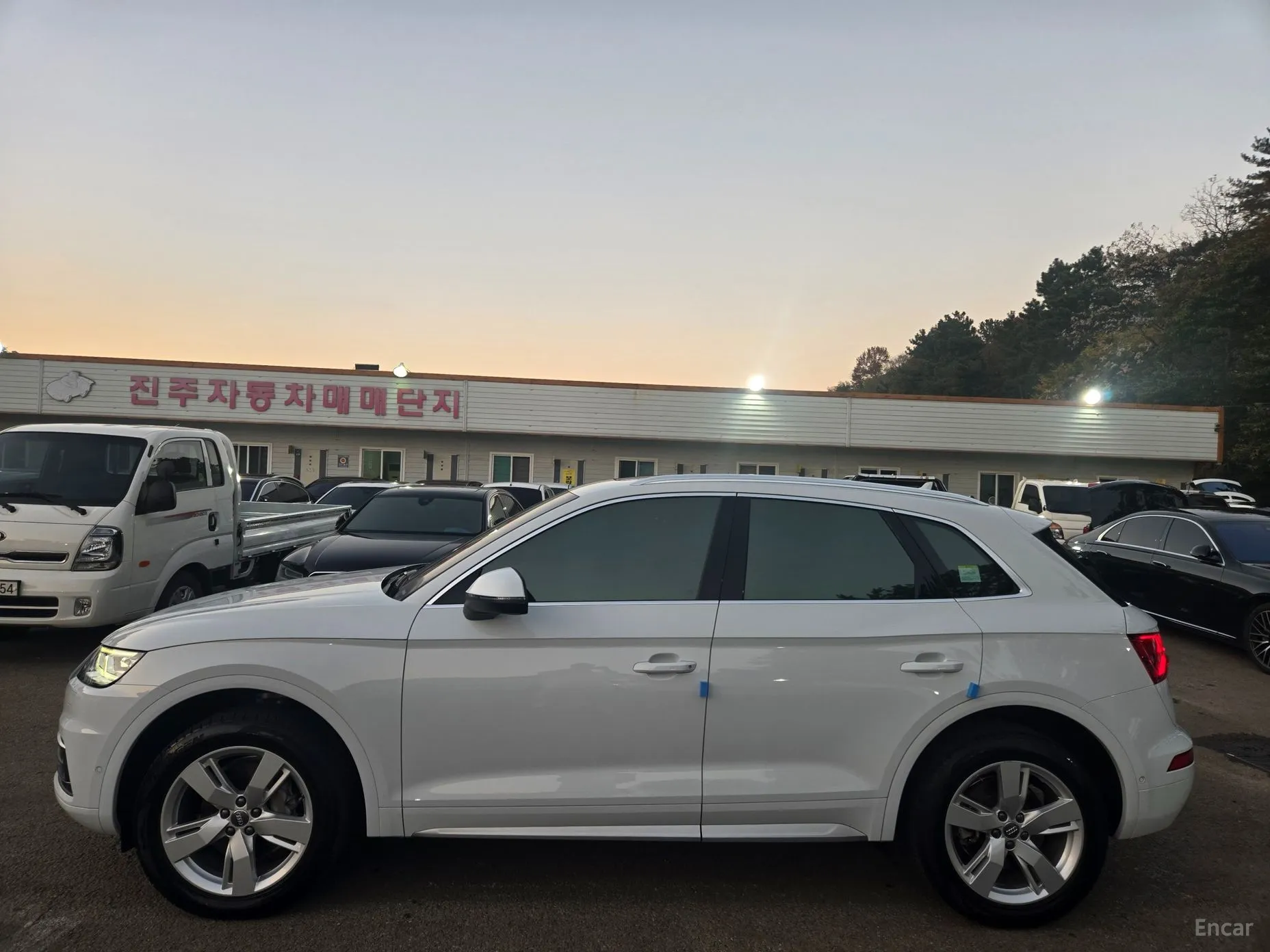 Audi Q5 (FY) превью 8