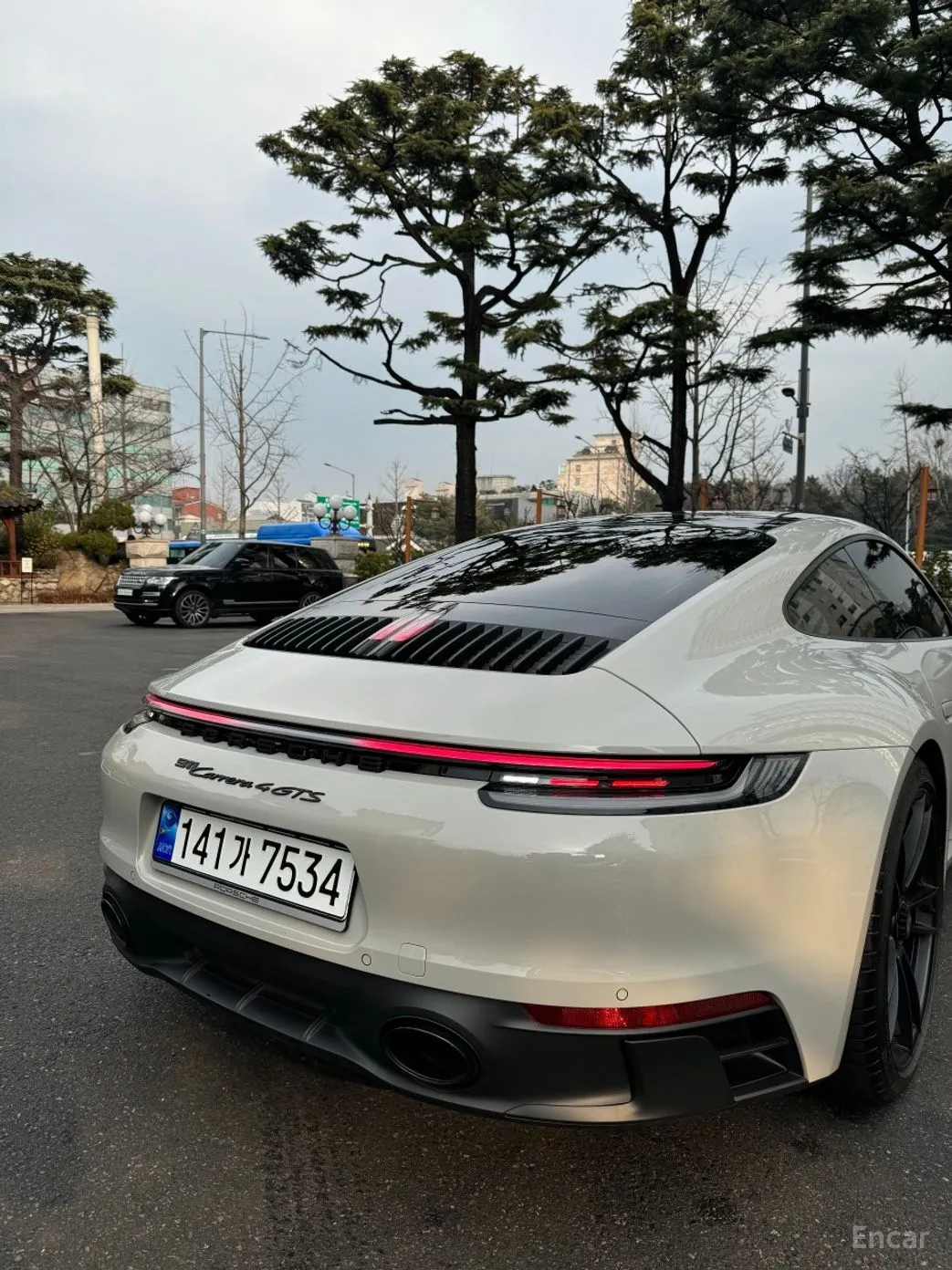 Porsche 911 (992) превью 9