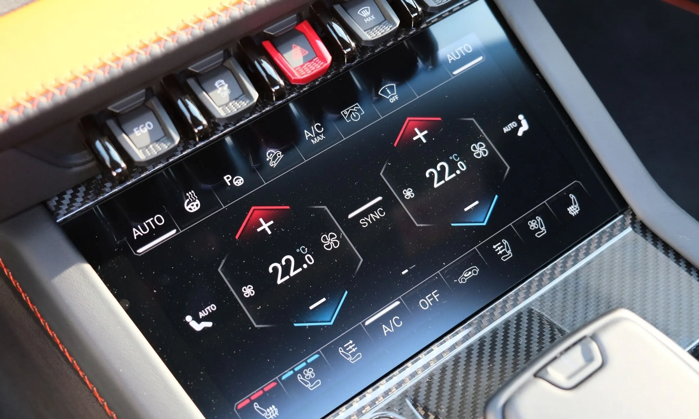 Lamborghini Urus превью 14