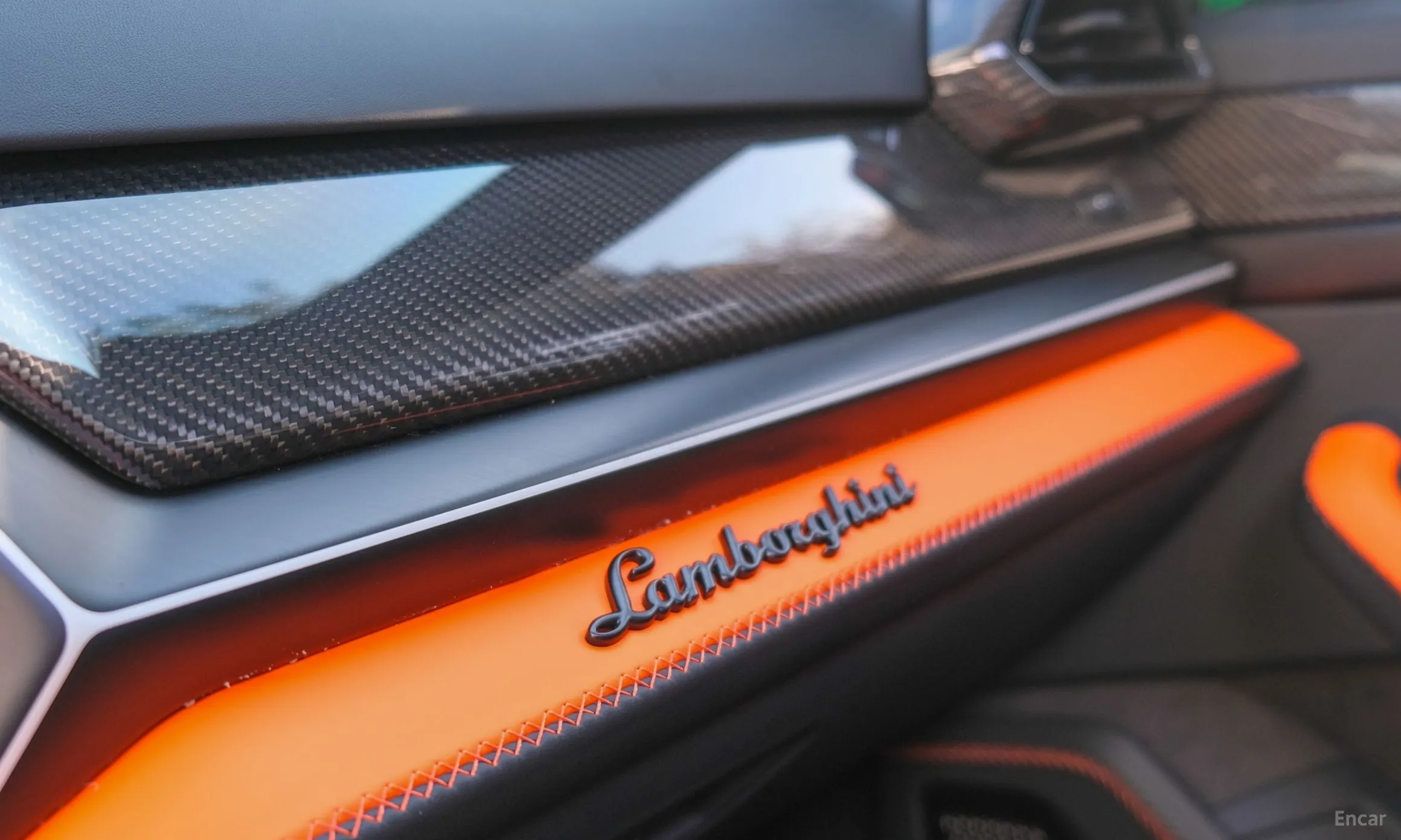 Lamborghini Urus превью 15