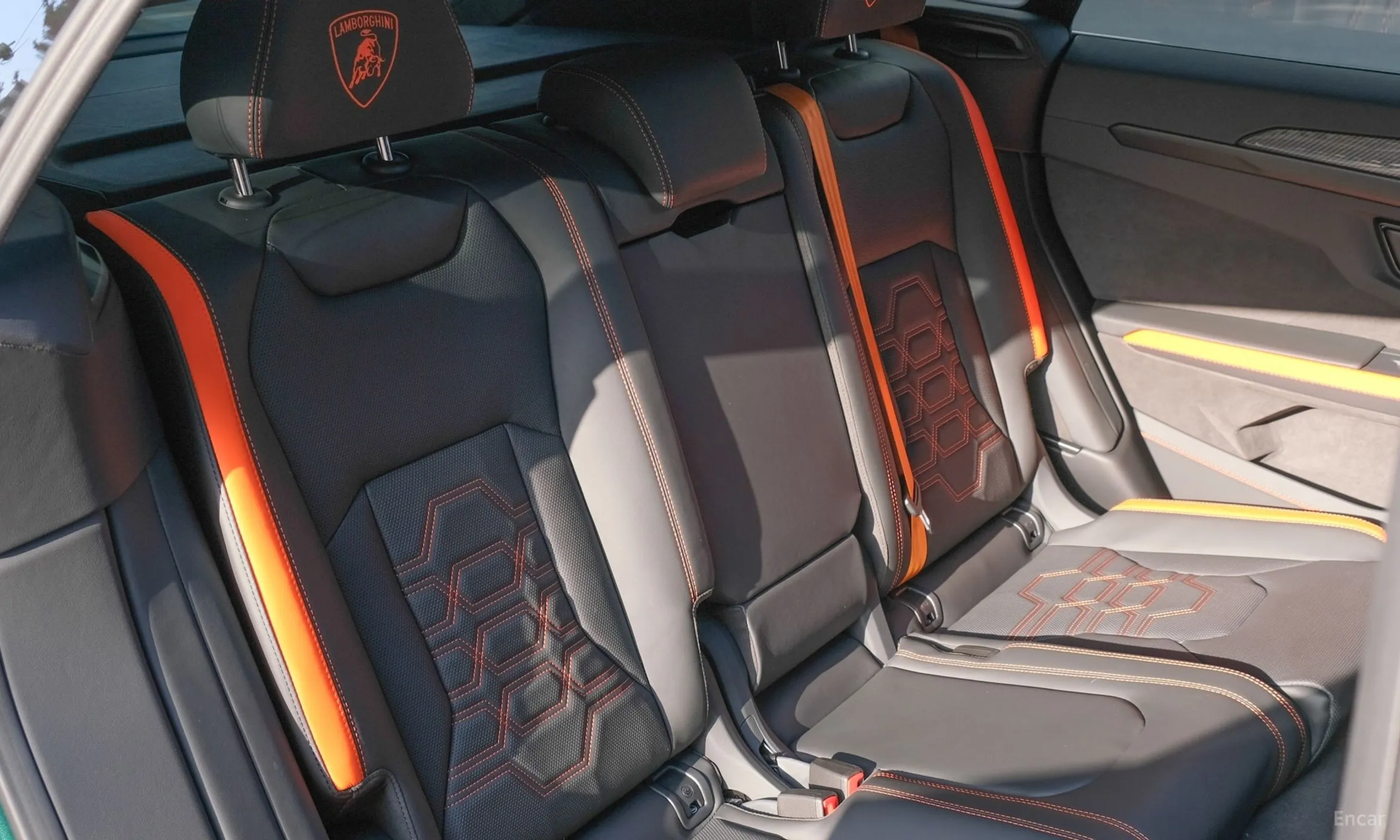Lamborghini Urus превью 16