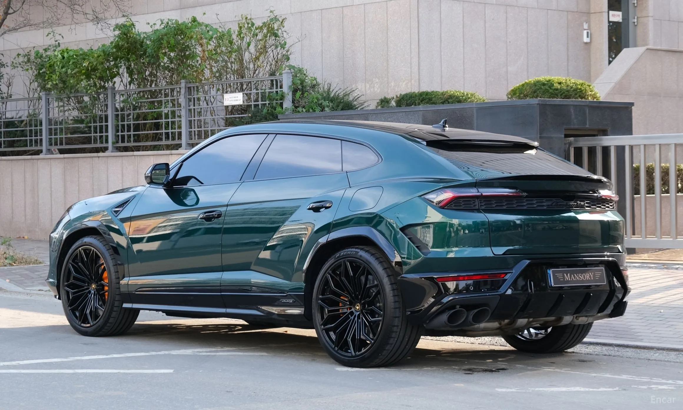 Lamborghini Urus превью 3