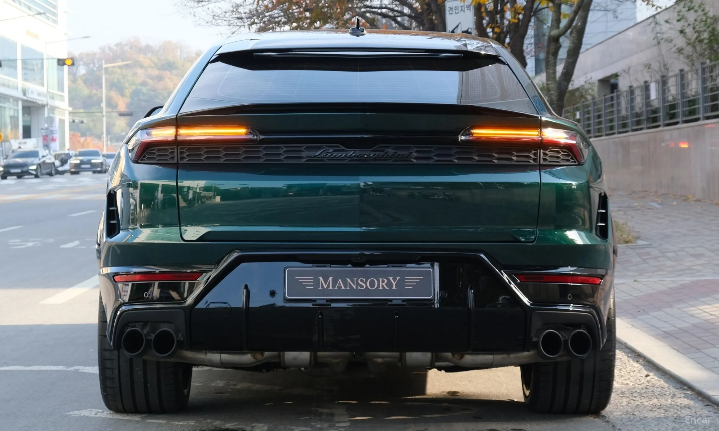 Lamborghini Urus превью 4
