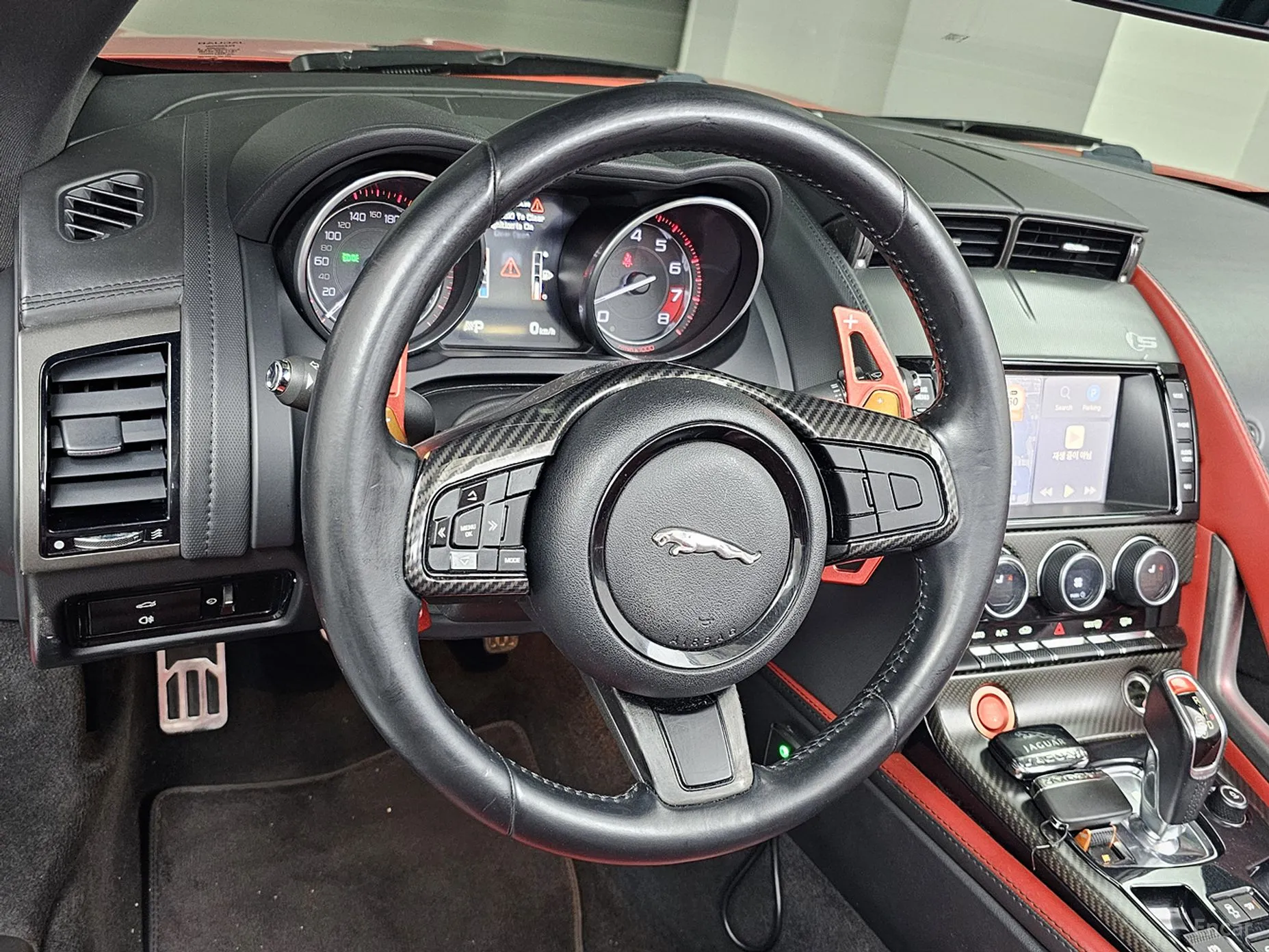 Jaguar F-TYPE превью 13