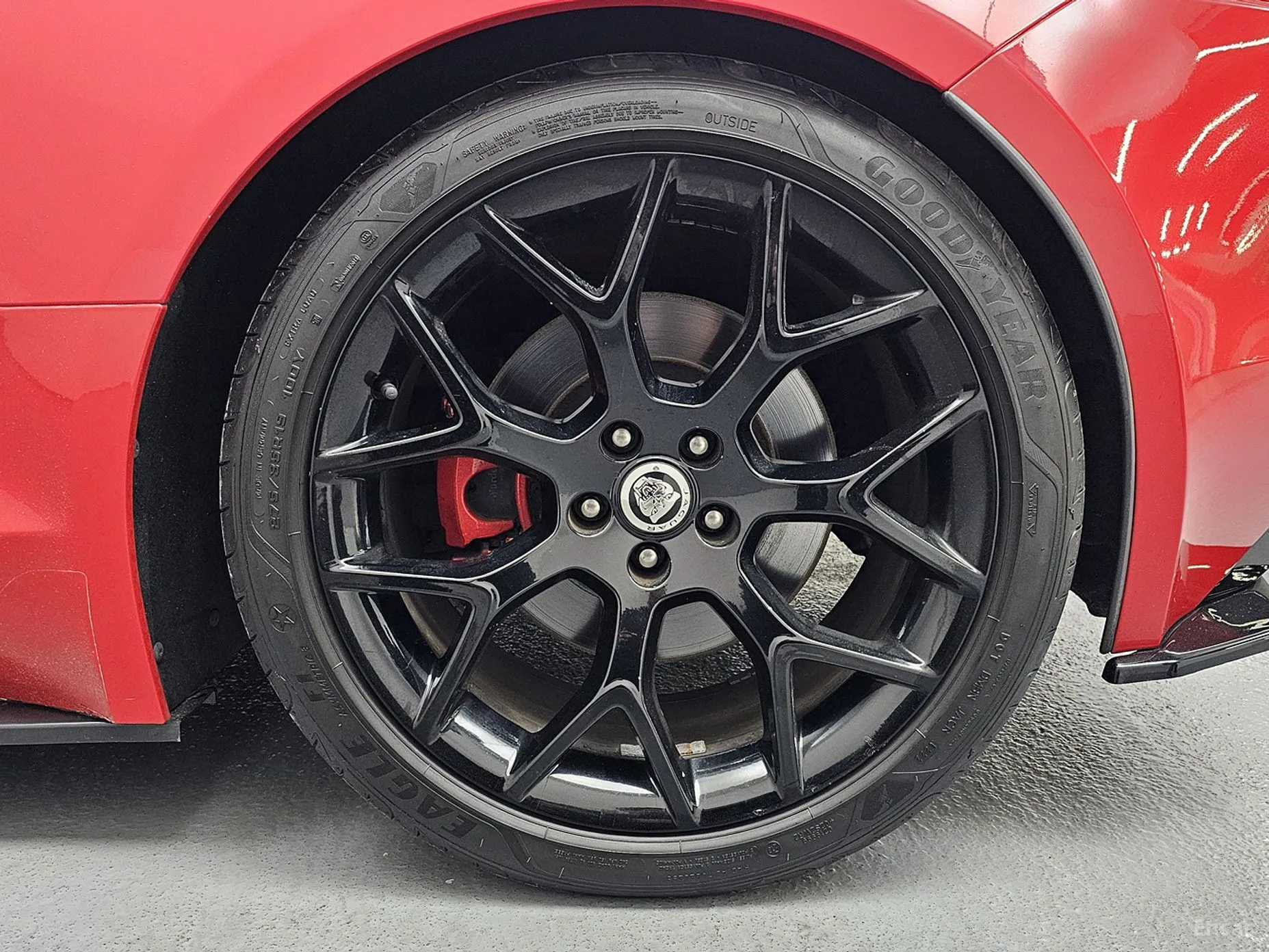 Jaguar F-TYPE превью 5