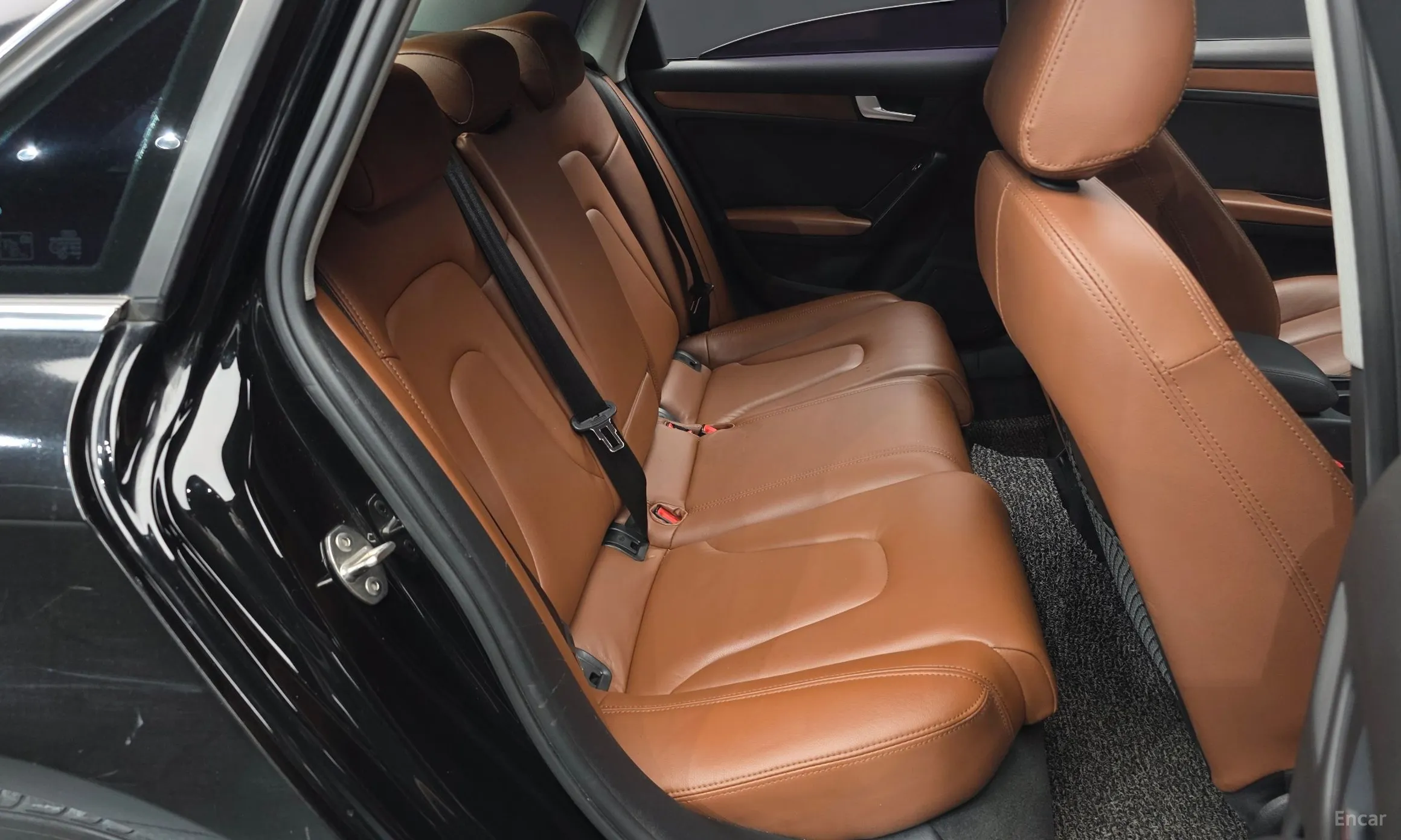 Audi New A4 превью 12