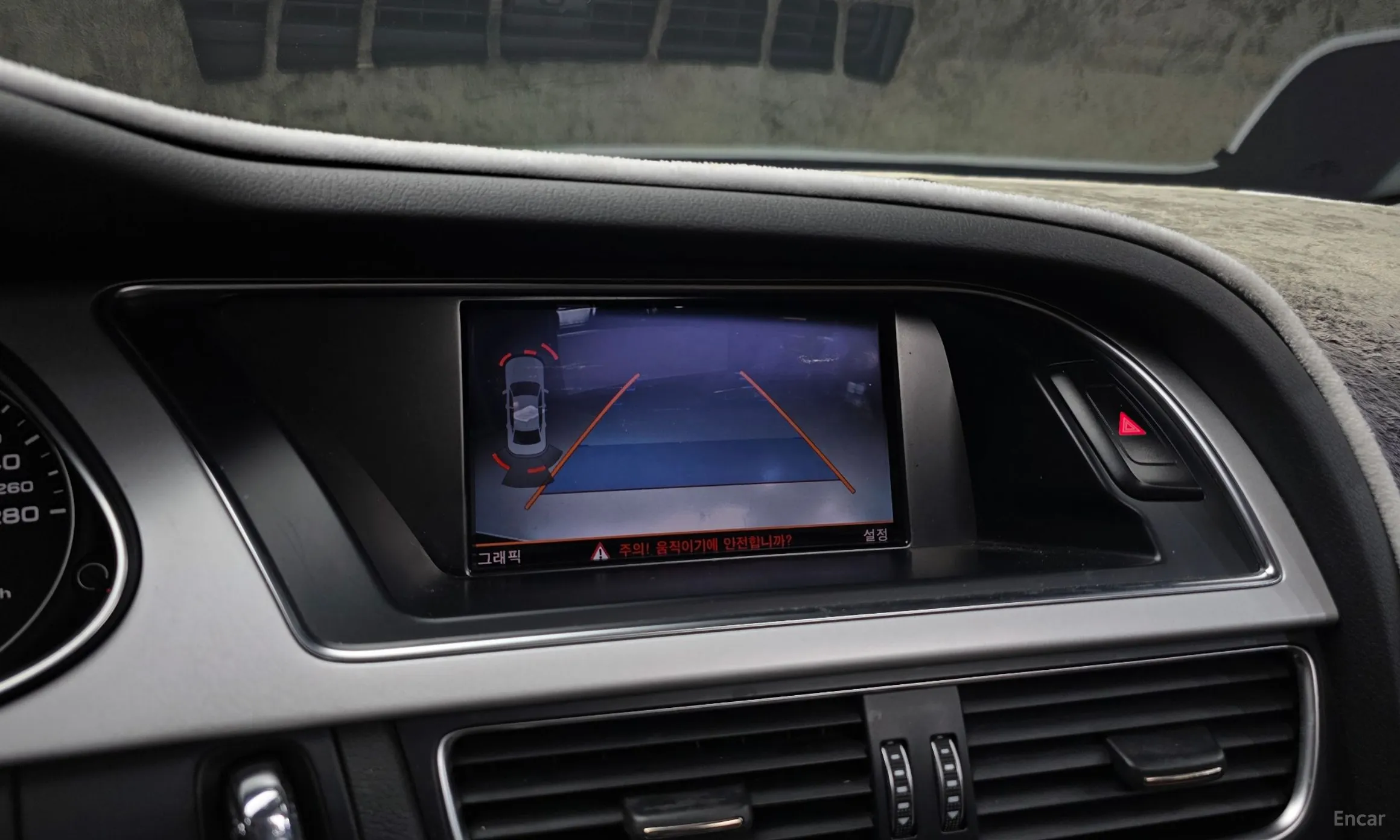Audi New A4 превью 15