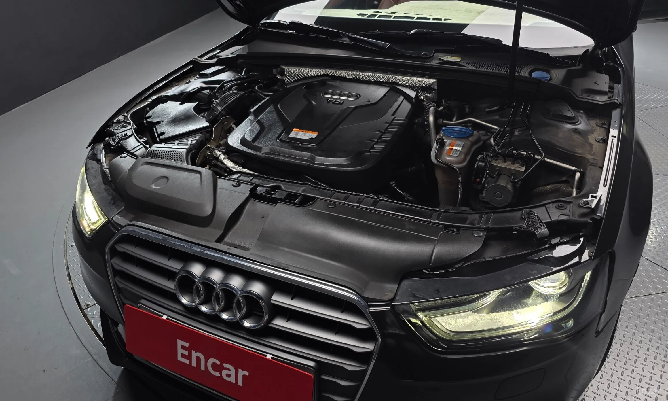 Audi New A4 превью 6