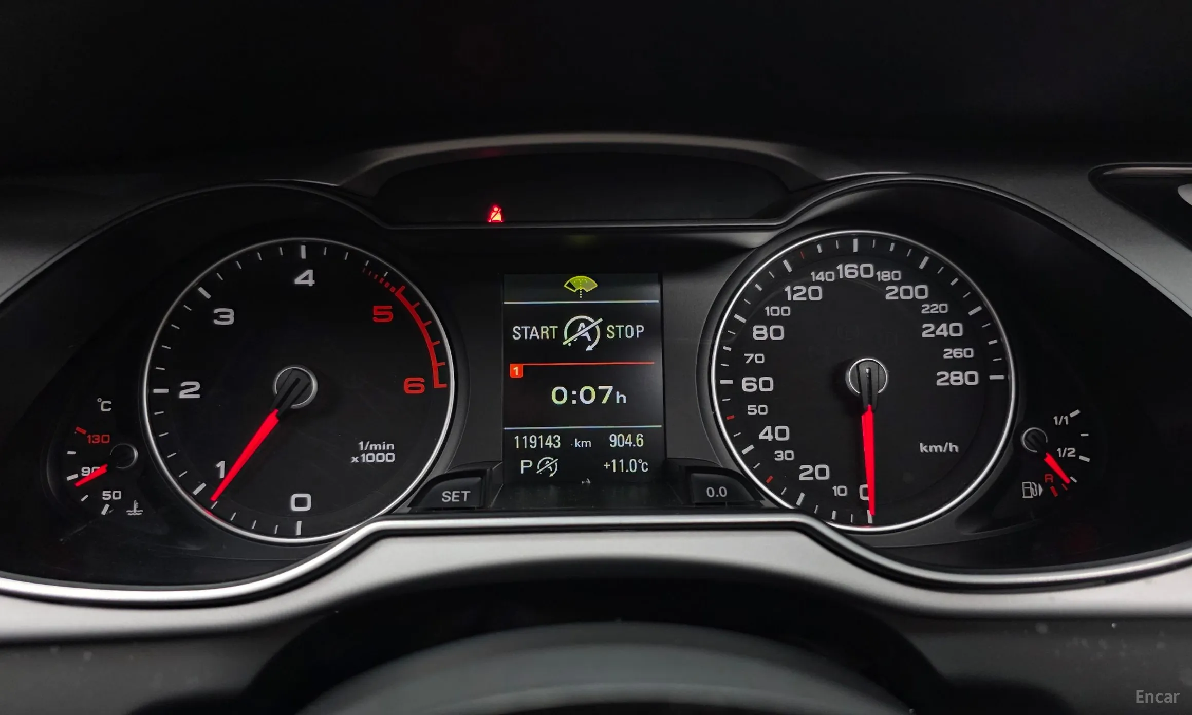 Audi New A4 превью 8