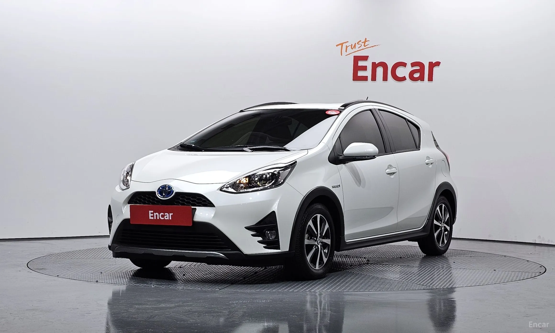 Prius C