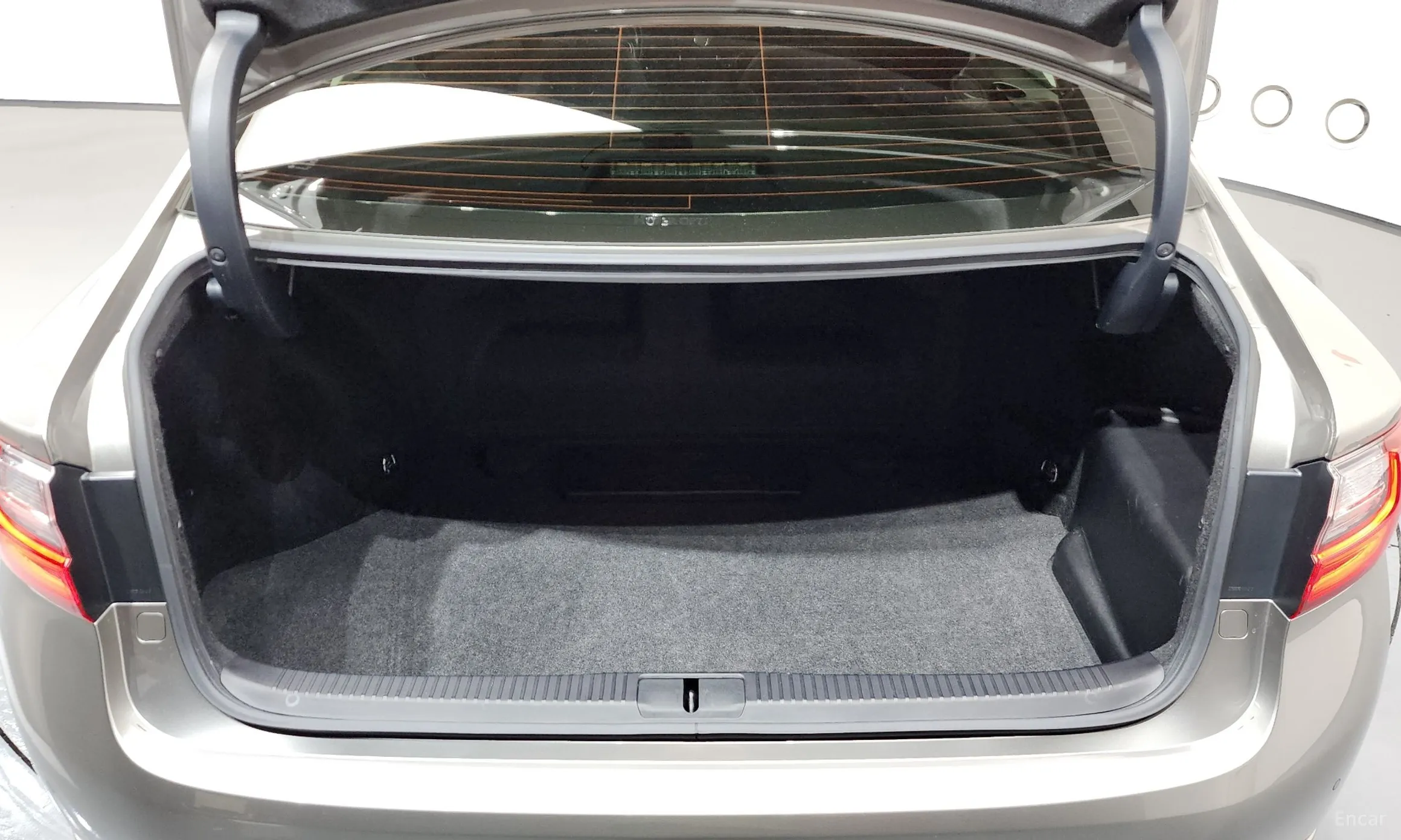 Lexus New ES300h превью 20