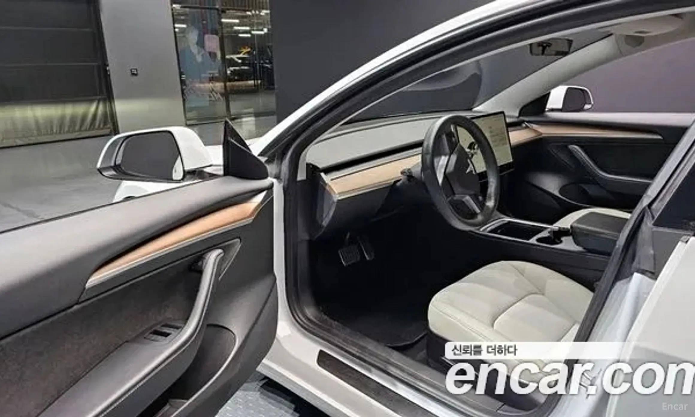 Tesla Model 3 превью 11