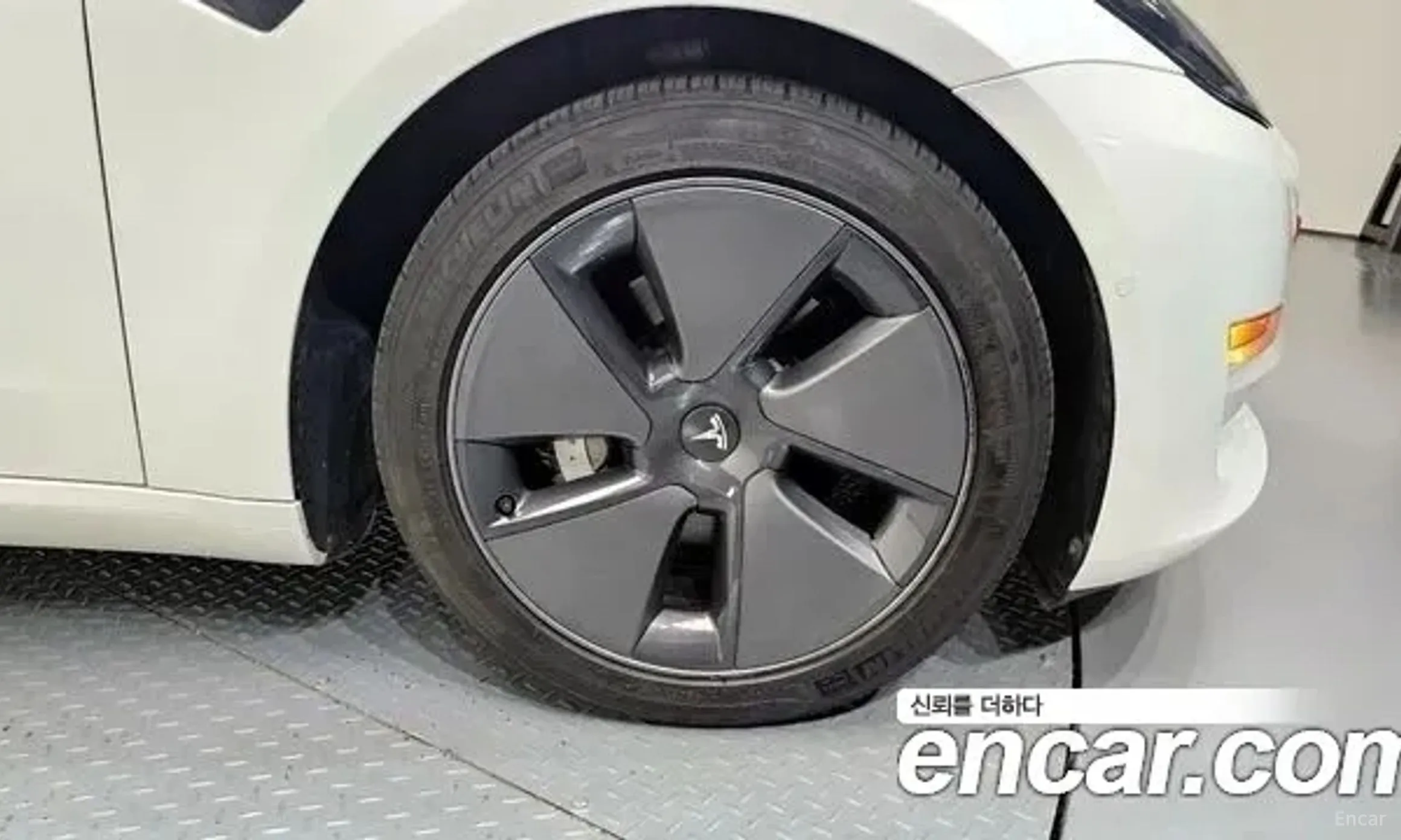 Tesla Model 3 превью 5