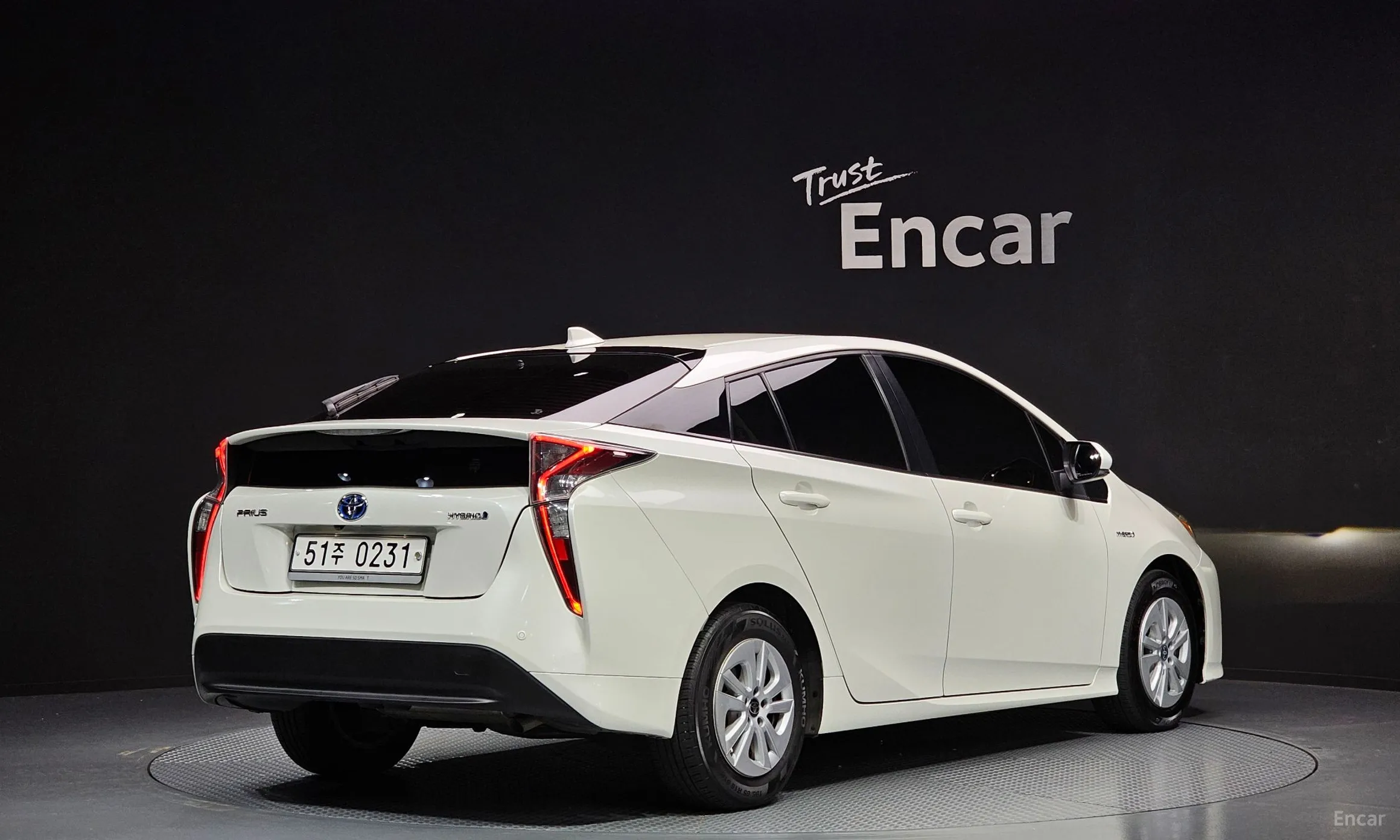Toyota Prius 4th Generation