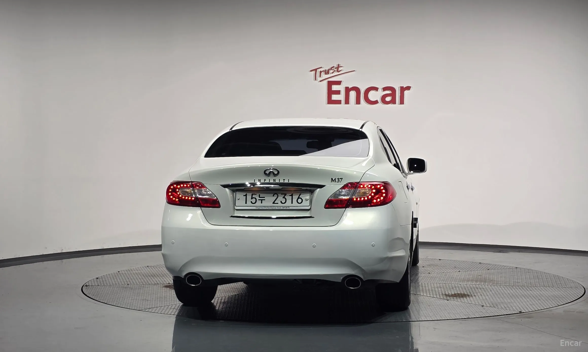 Infiniti M37 превью 4