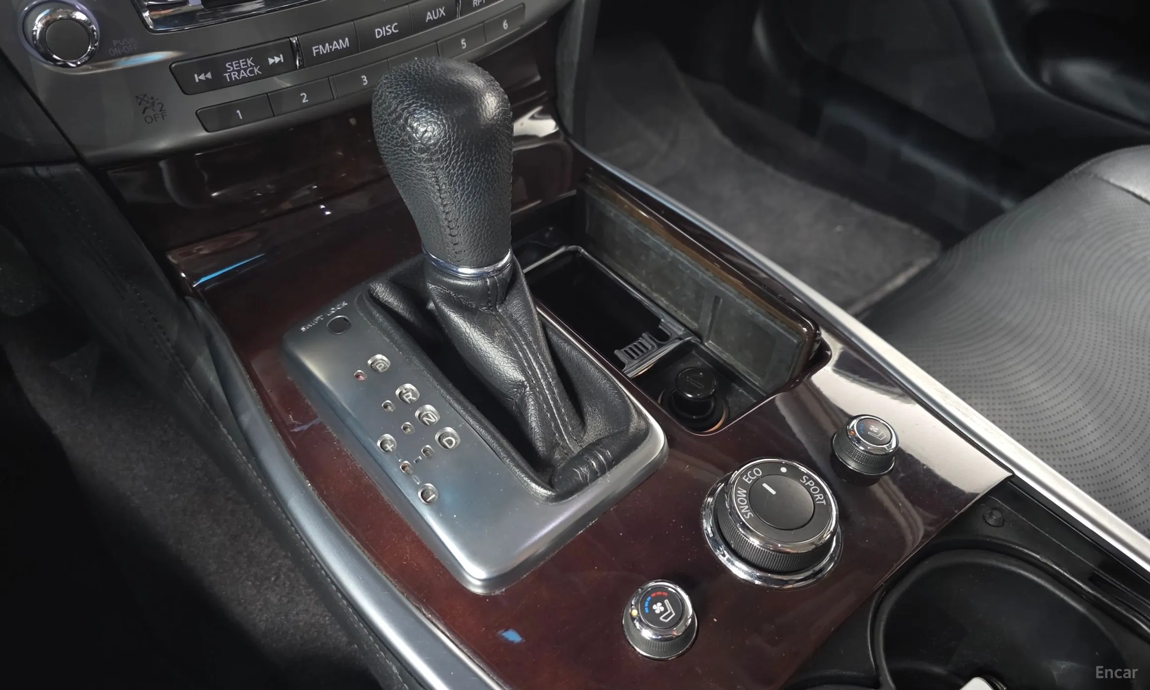 Infiniti M37 превью 9