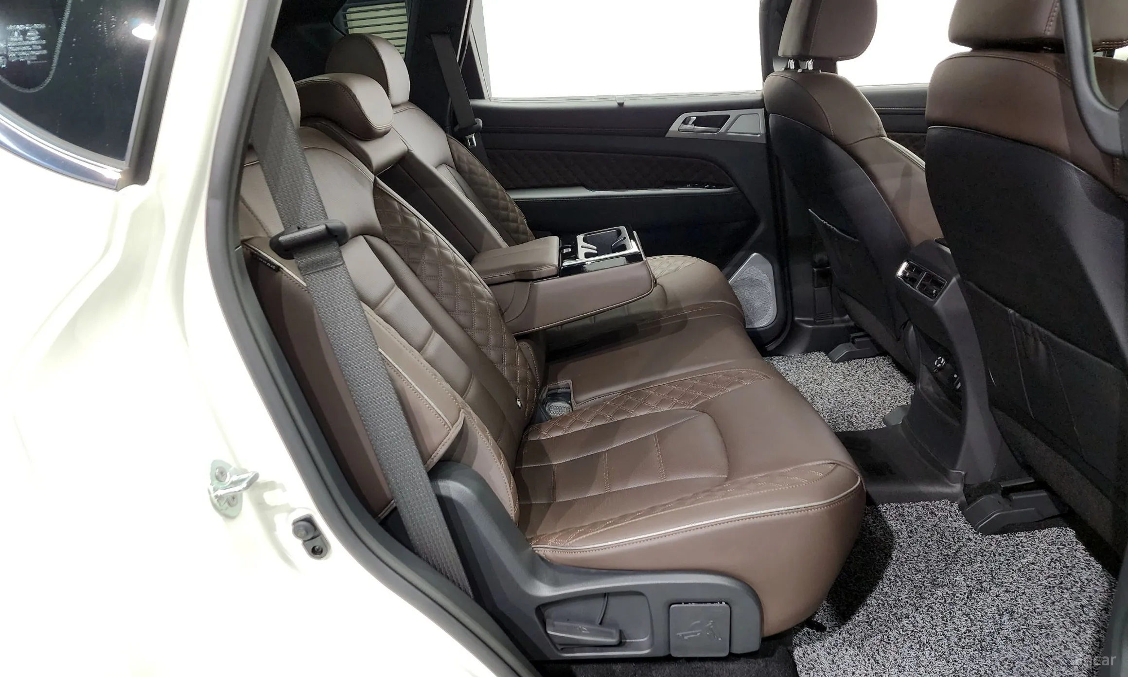KG Mobility (SsangYong) Rexton превью 12