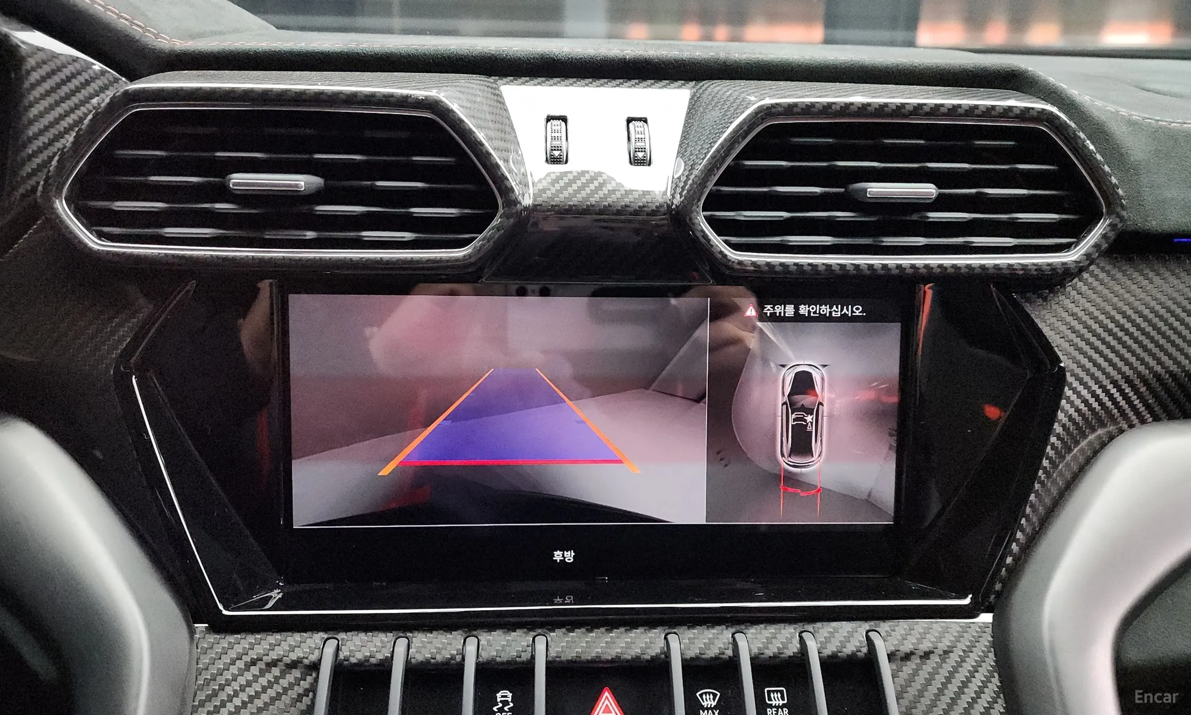 Lamborghini Urus превью 15