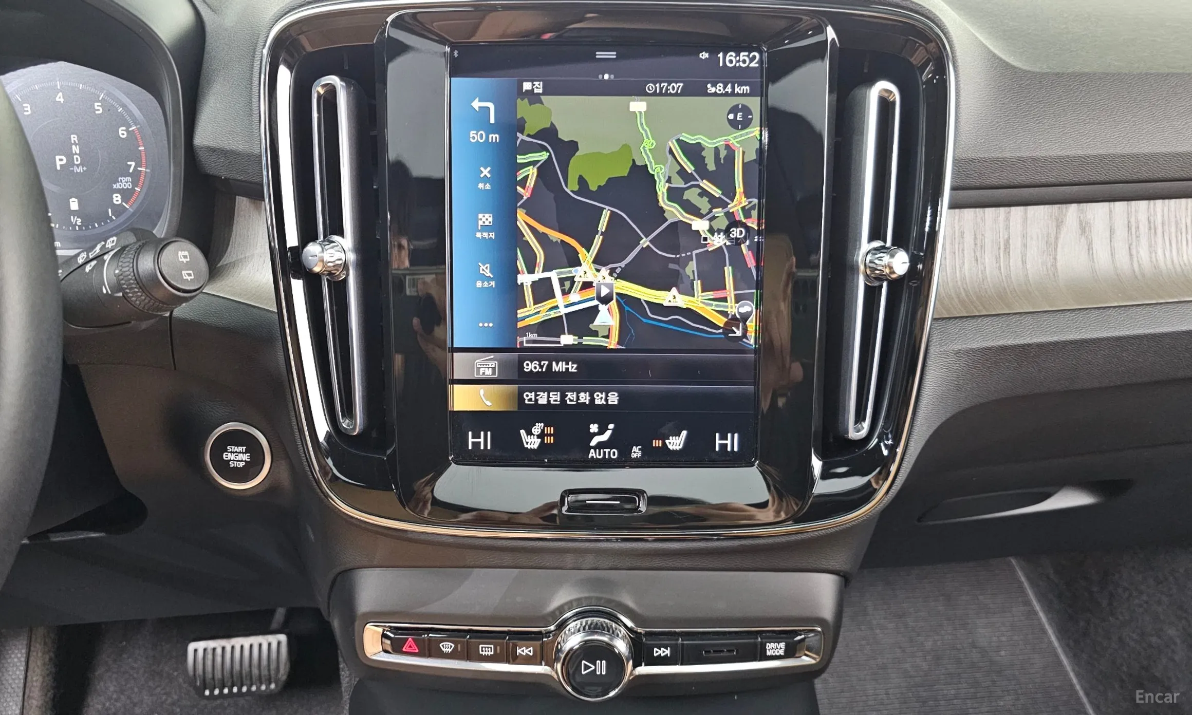 Volvo XC40 превью 14