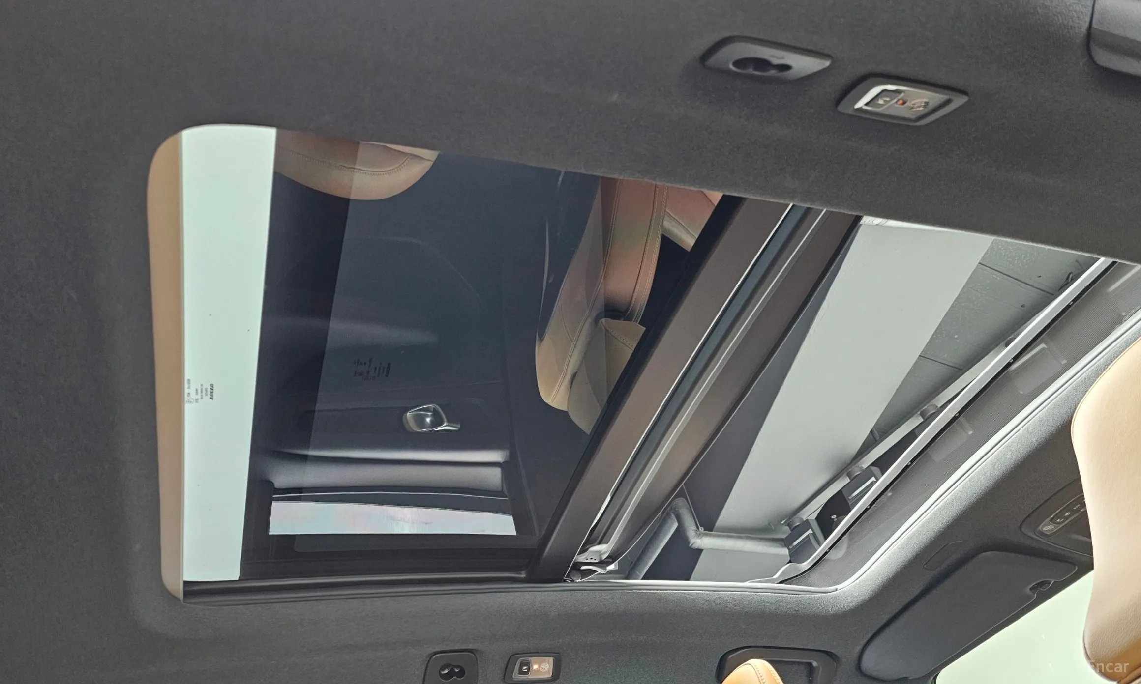 Volvo XC40 превью 19