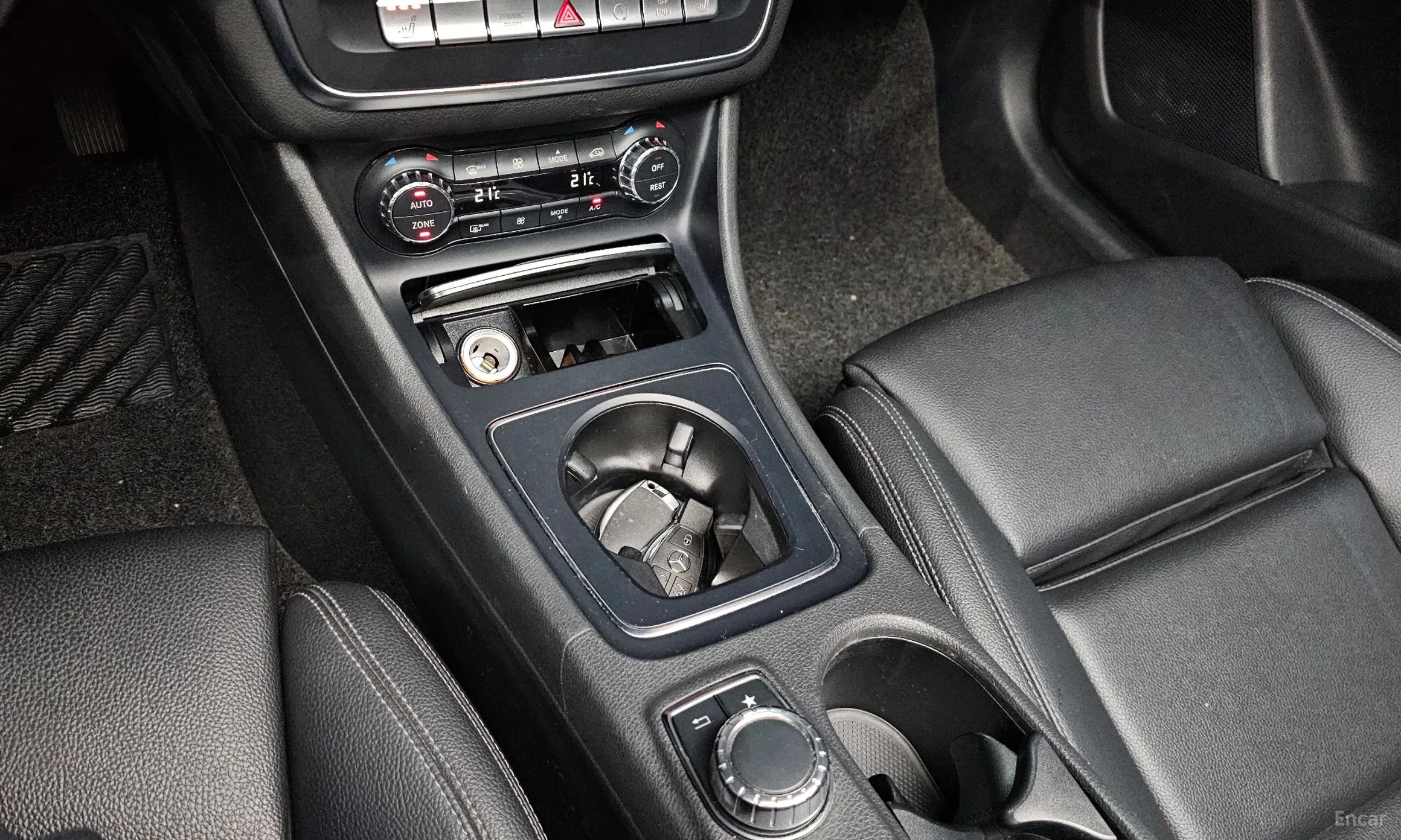 Mercedes Benz CLA-Class C117 превью 19