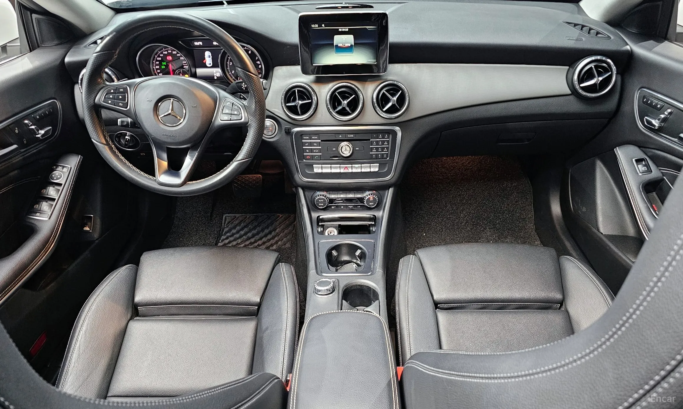 Mercedes Benz CLA-Class C117 превью 7