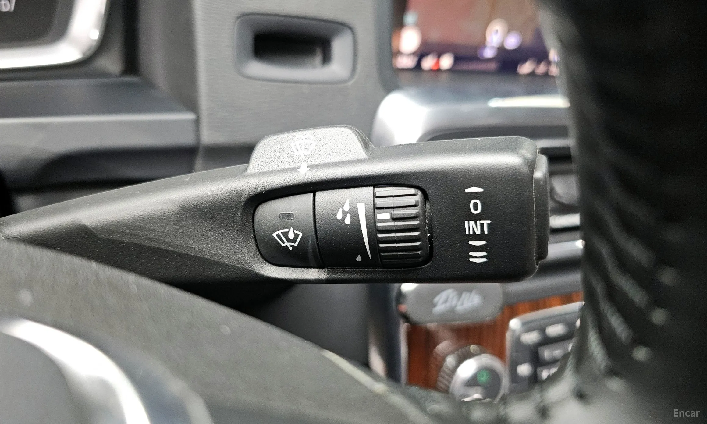Volvo S60 превью 19