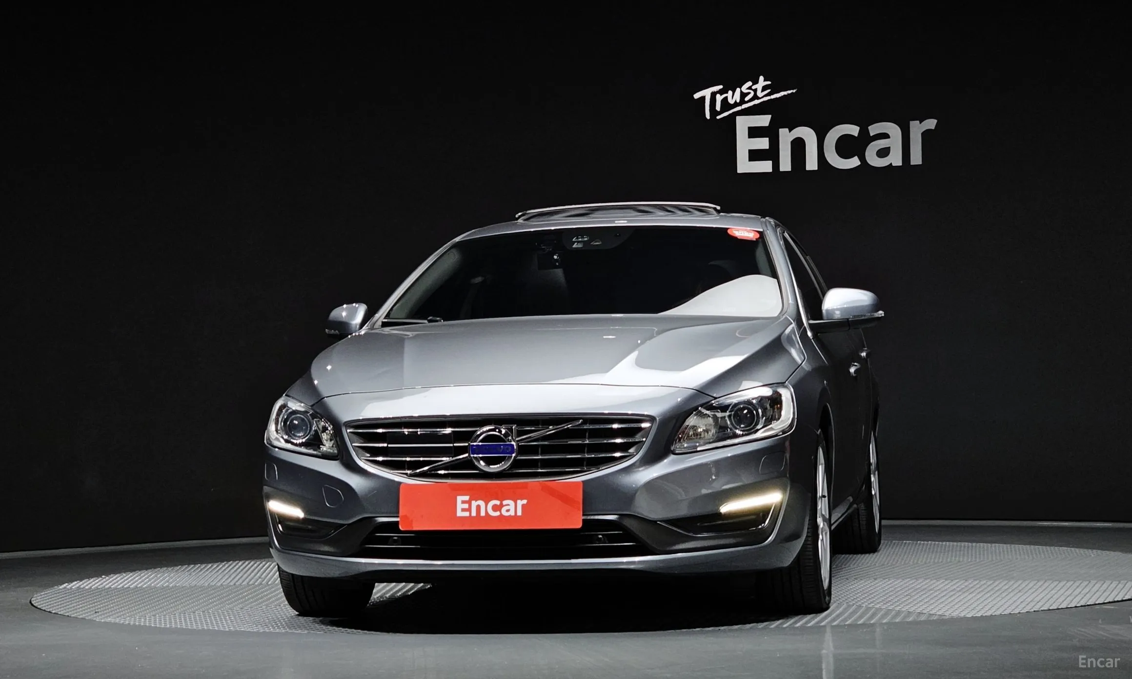 Volvo S60 превью 3