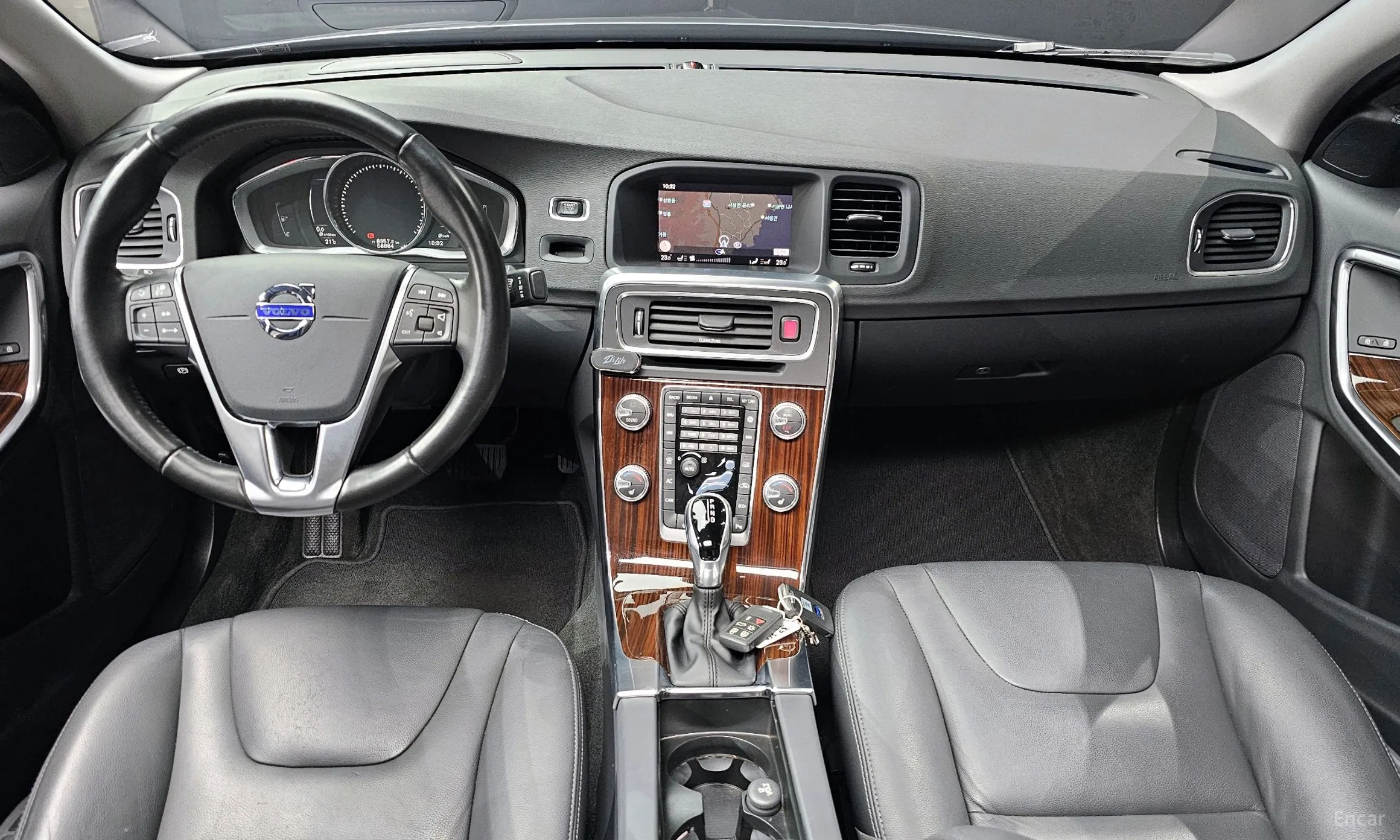 Volvo S60 превью 7