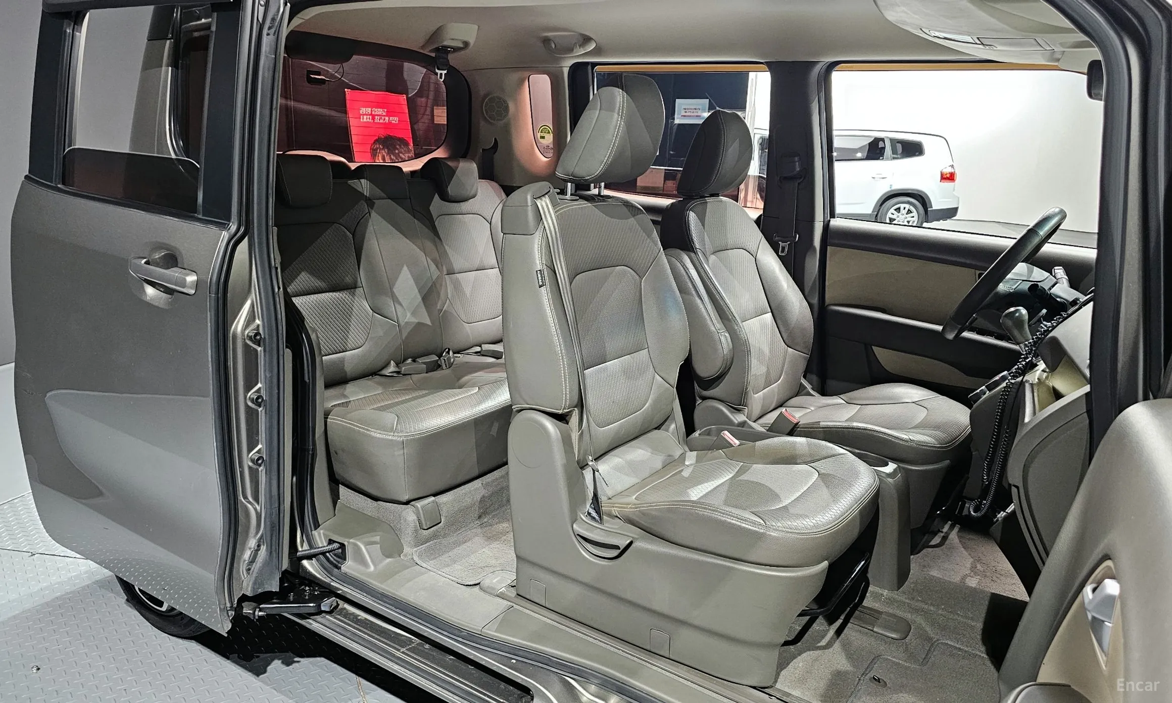 Kia Ray превью 10