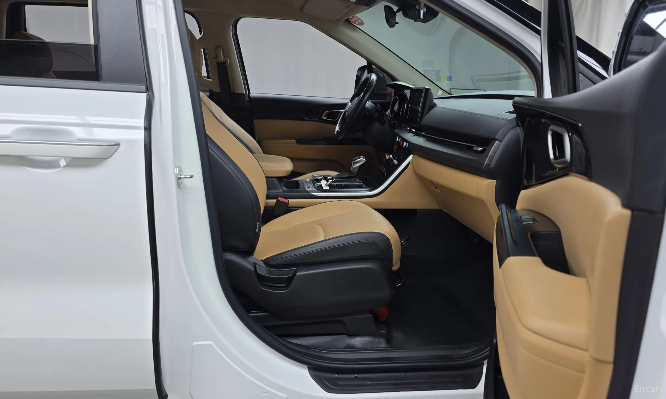 Kia Carnival Gen 4 превью 11