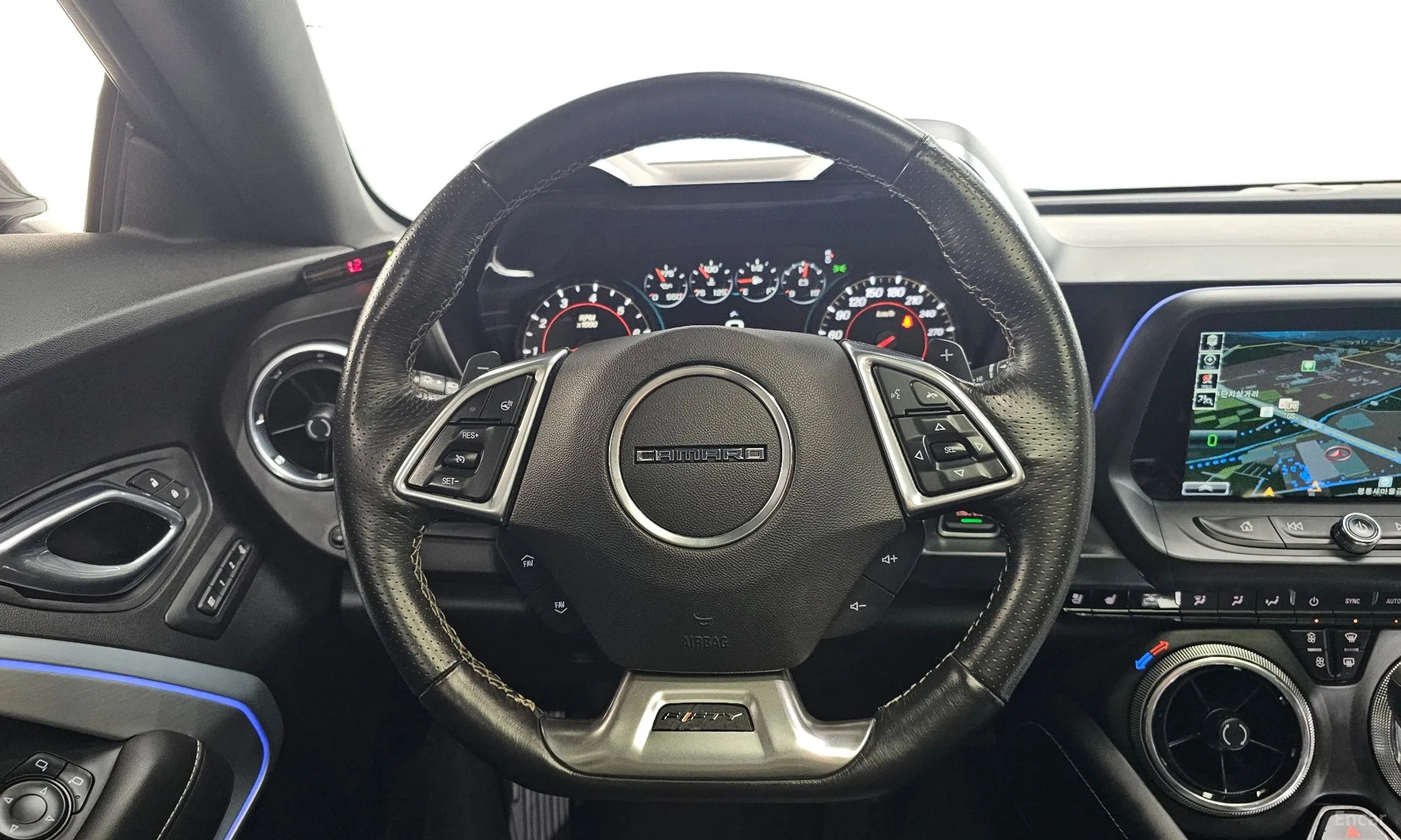 Chevrolet Camaro превью 13