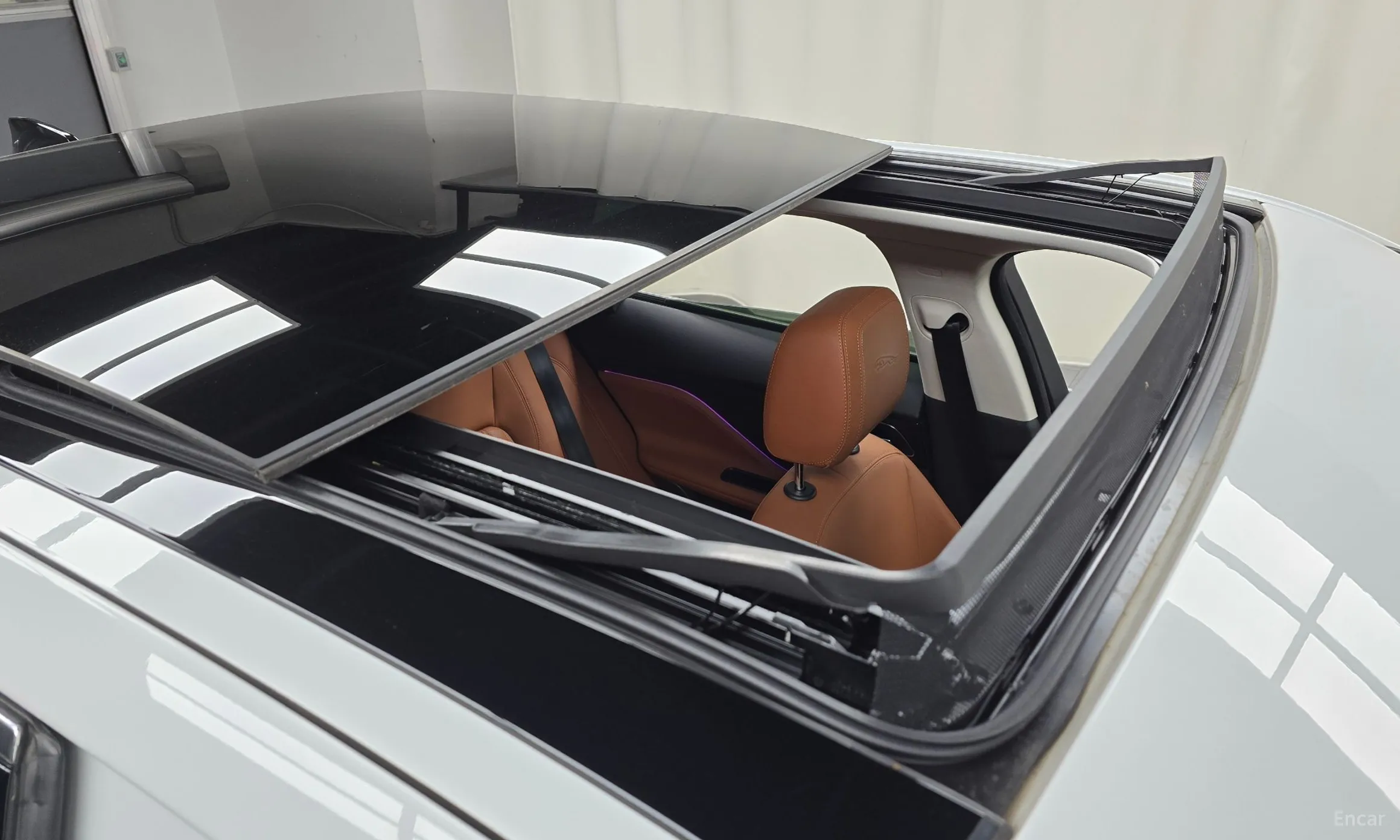 Jaguar F-PACE превью 17