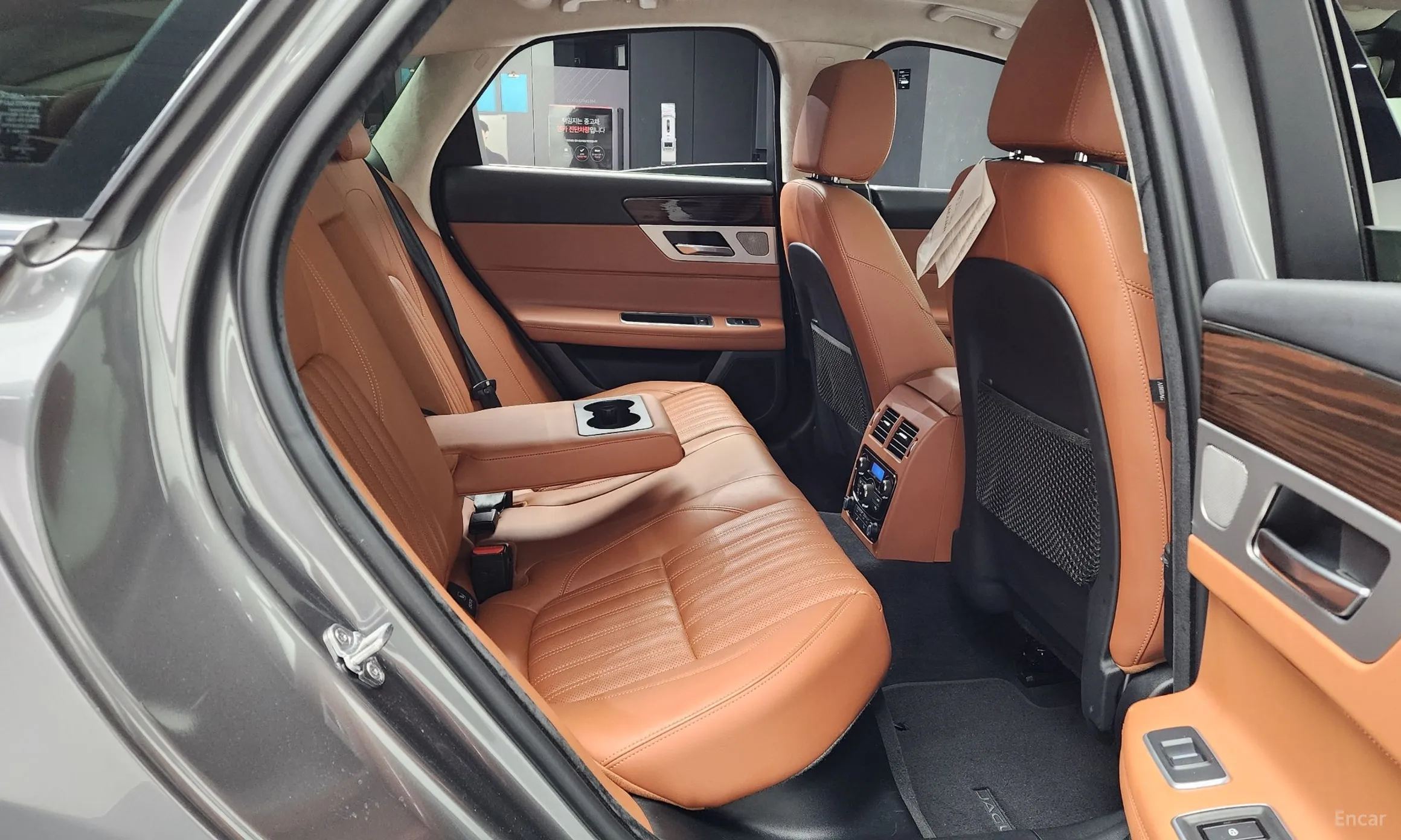 Jaguar XF (x260) превью 12