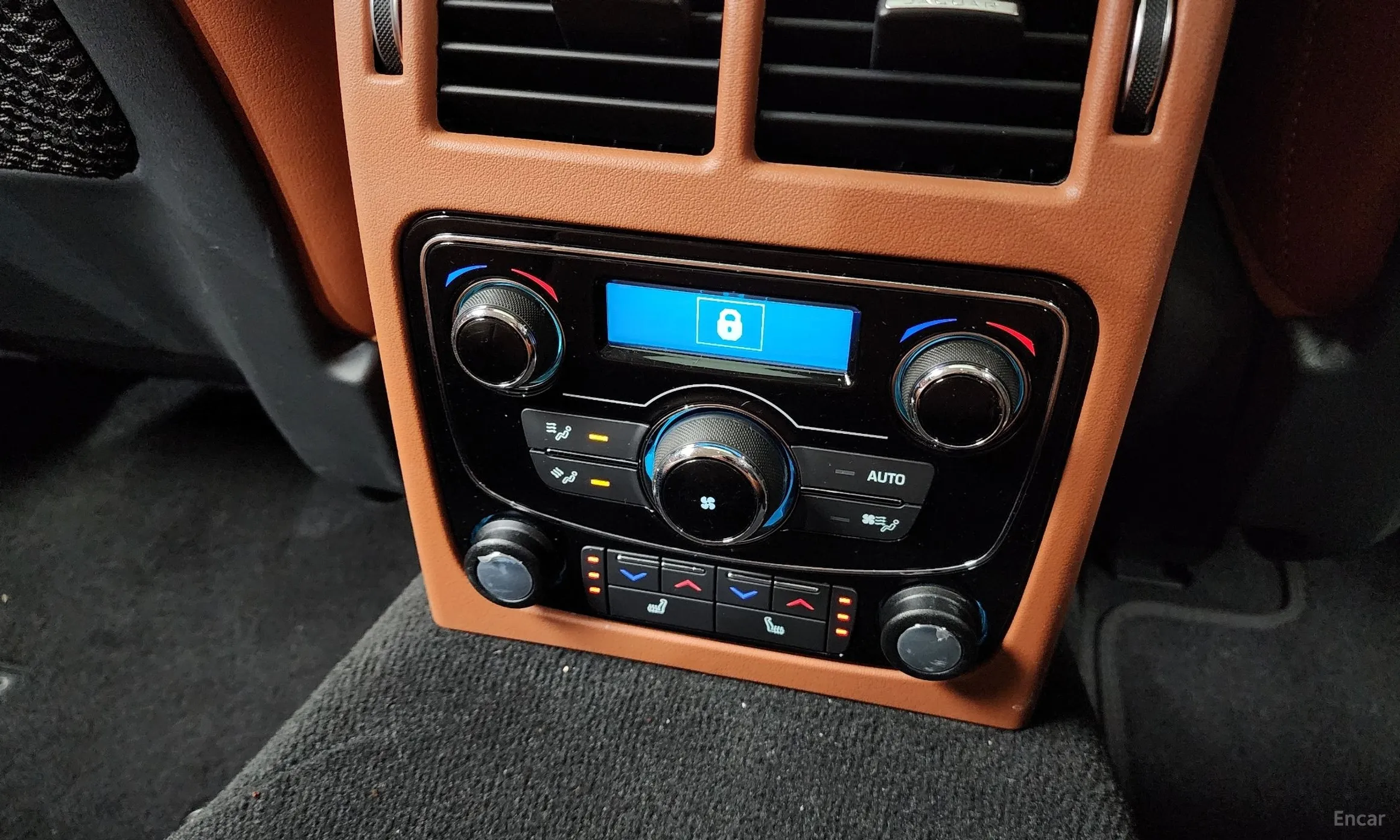 Jaguar XF (x260) превью 18