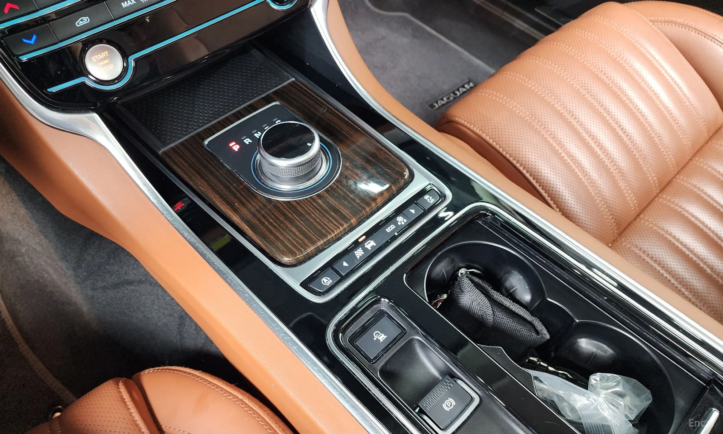 Jaguar XF (x260) превью 9
