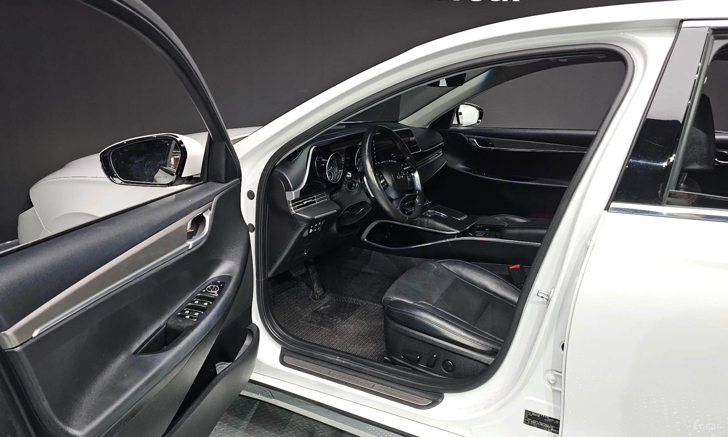 Hyundai Grandeur IG превью 10