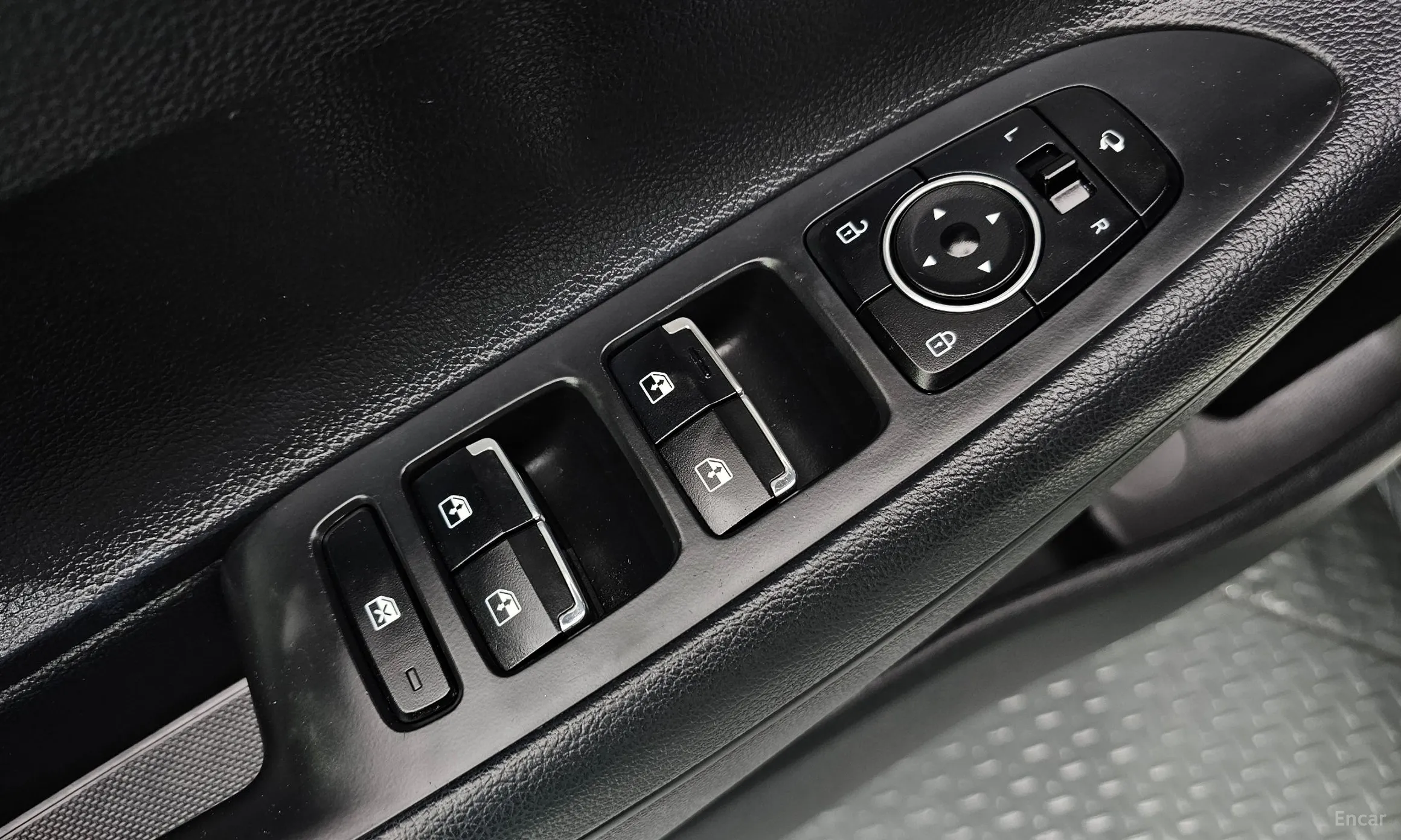Hyundai Grandeur IG превью 12