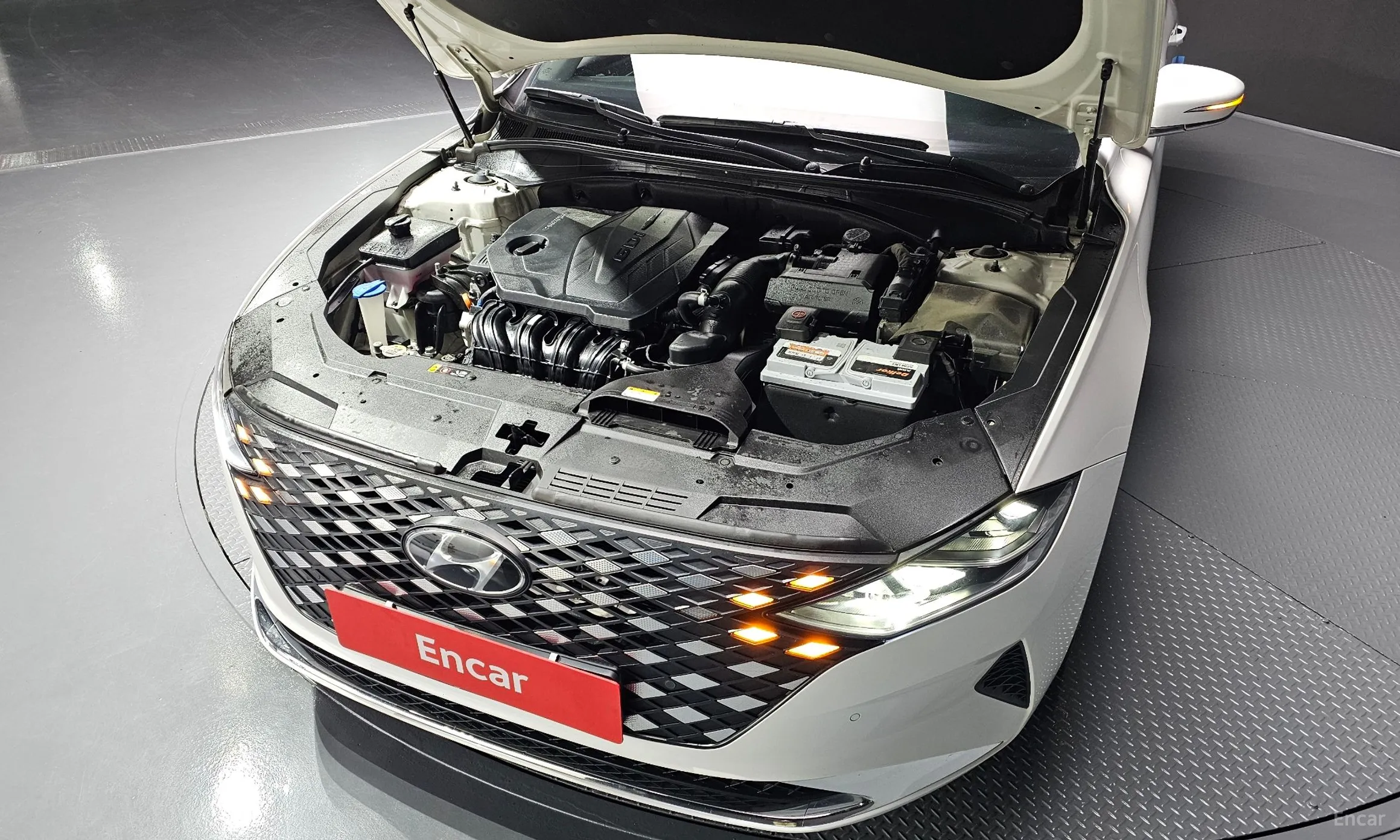 Hyundai Grandeur IG превью 6