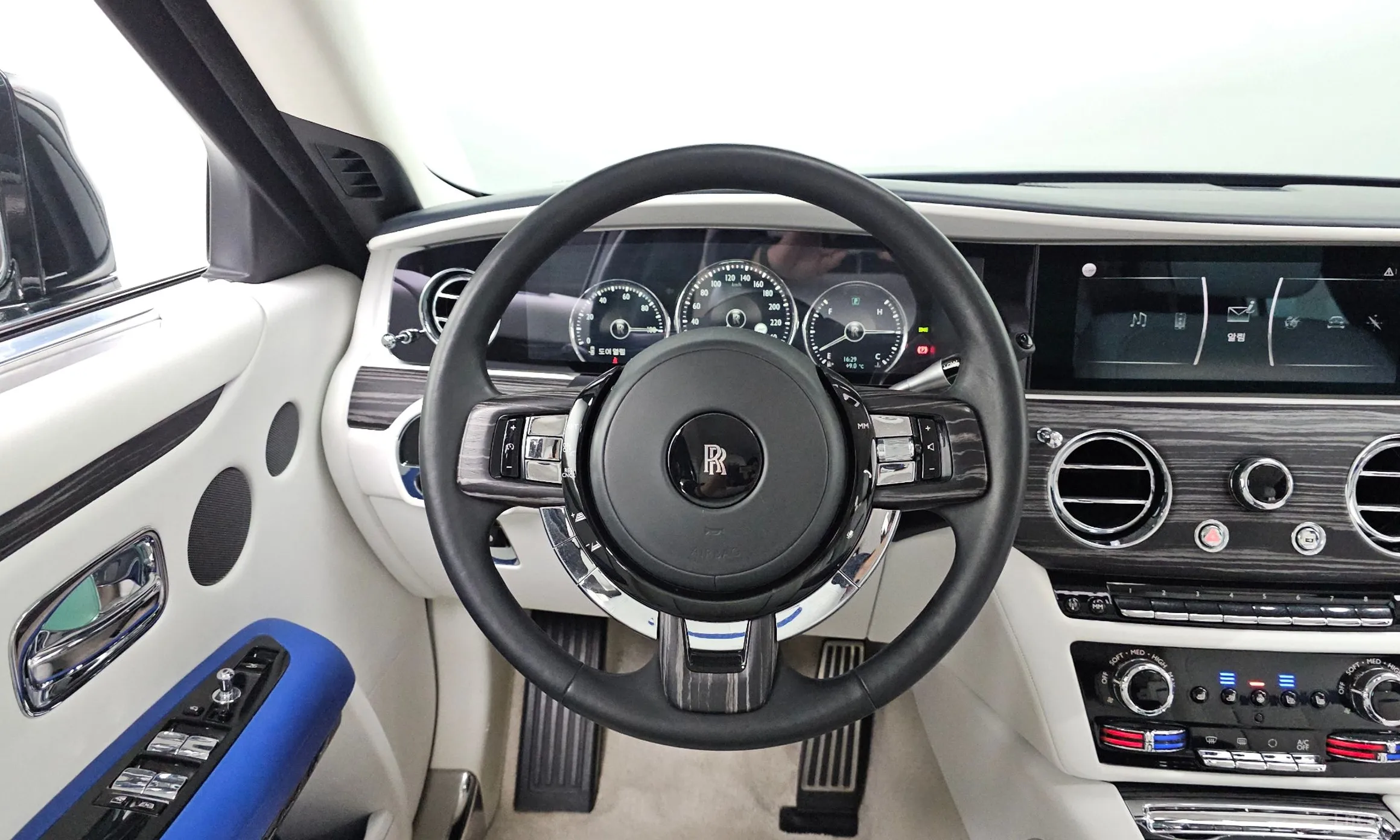 Rolls-Royce Ghost 2nd Generation превью 13