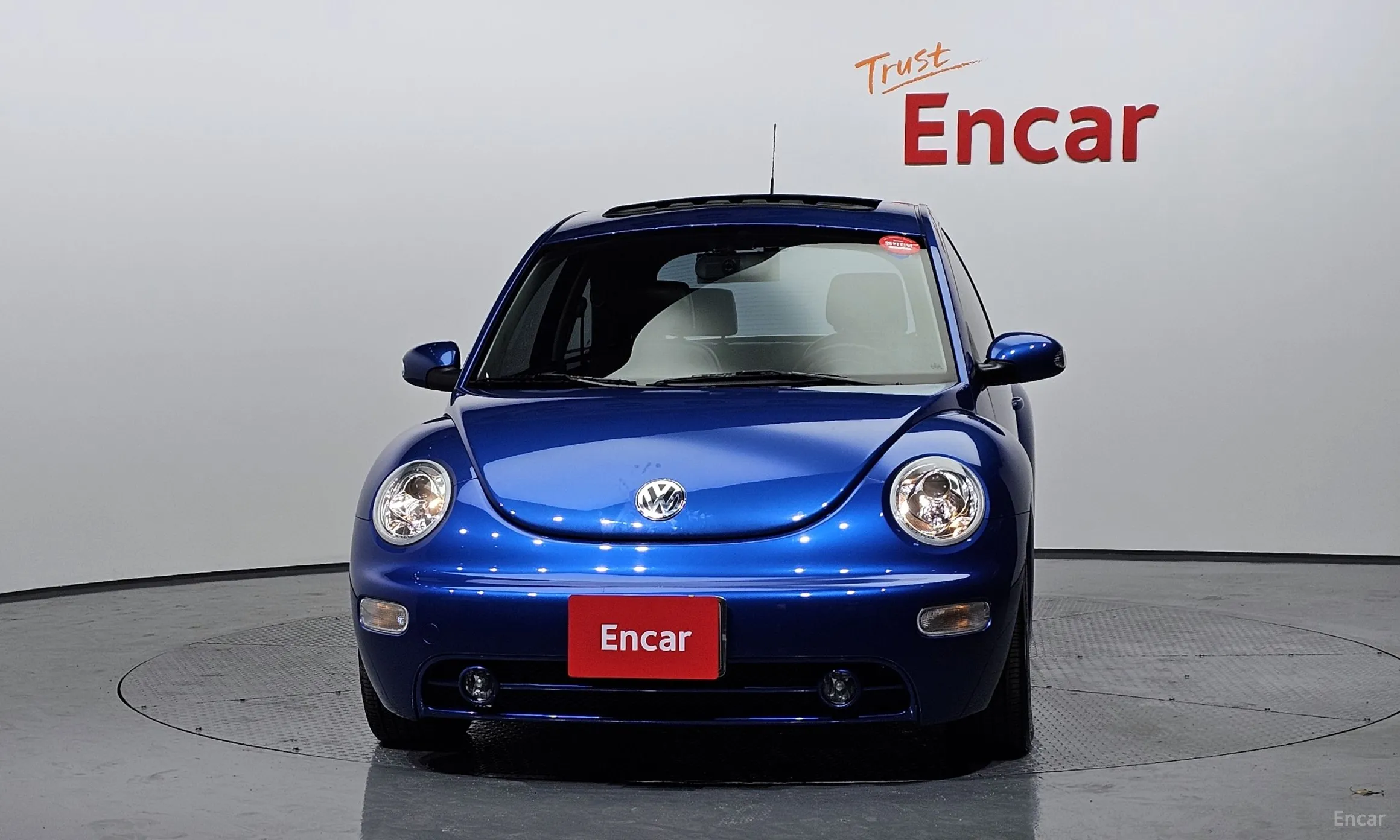 Volkswagen New Beetle превью 3