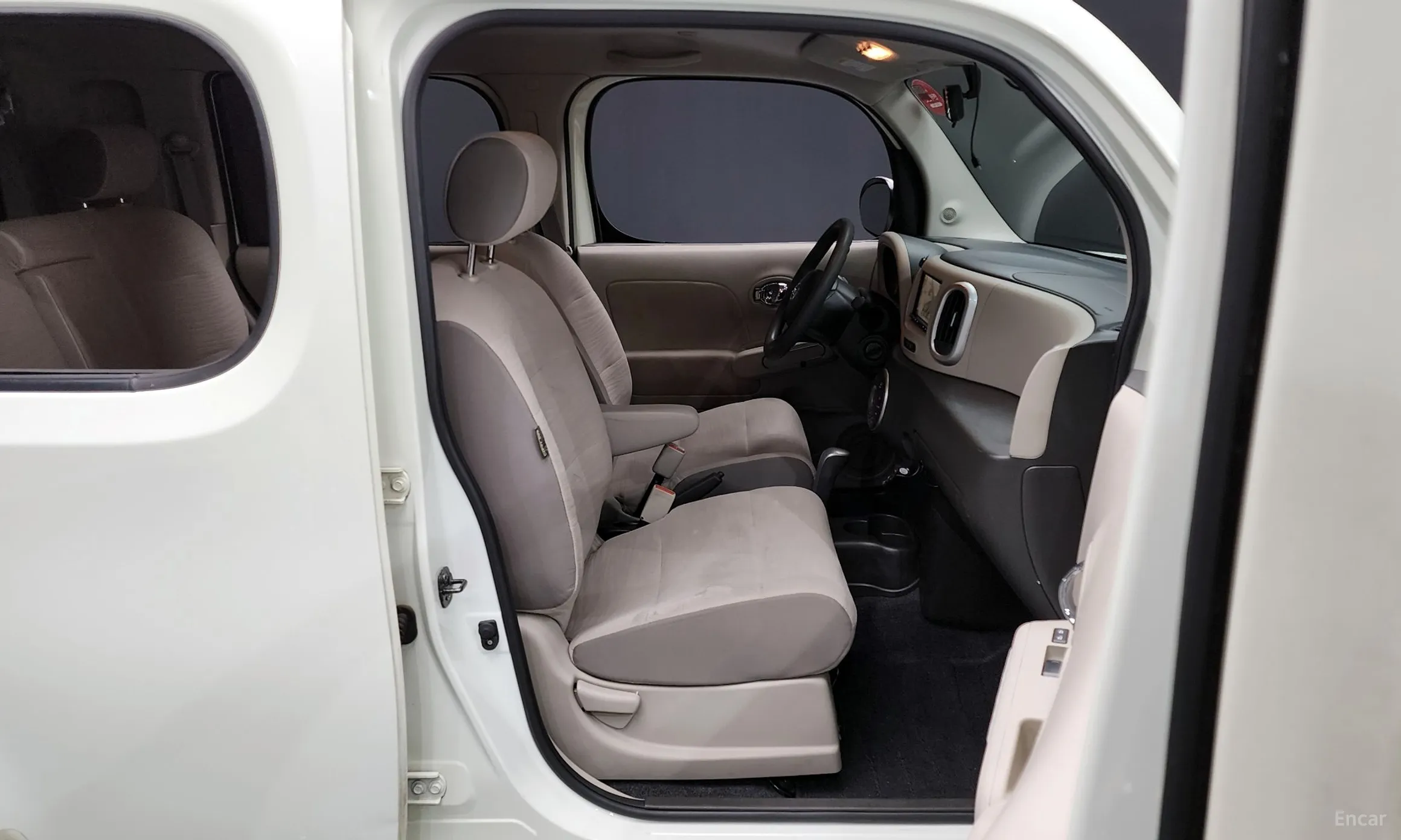 Nissan Cube превью 11