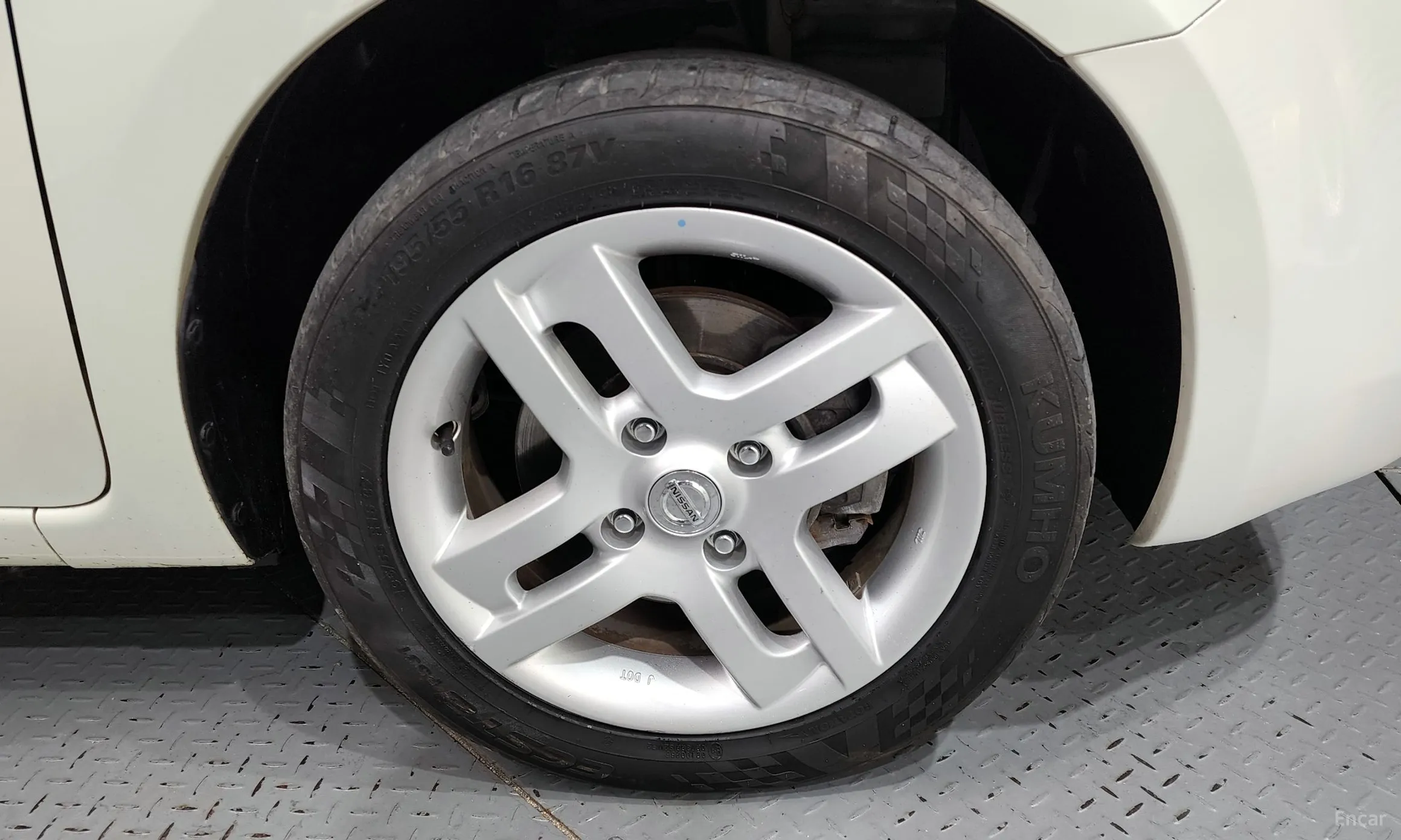 Nissan Cube превью 5