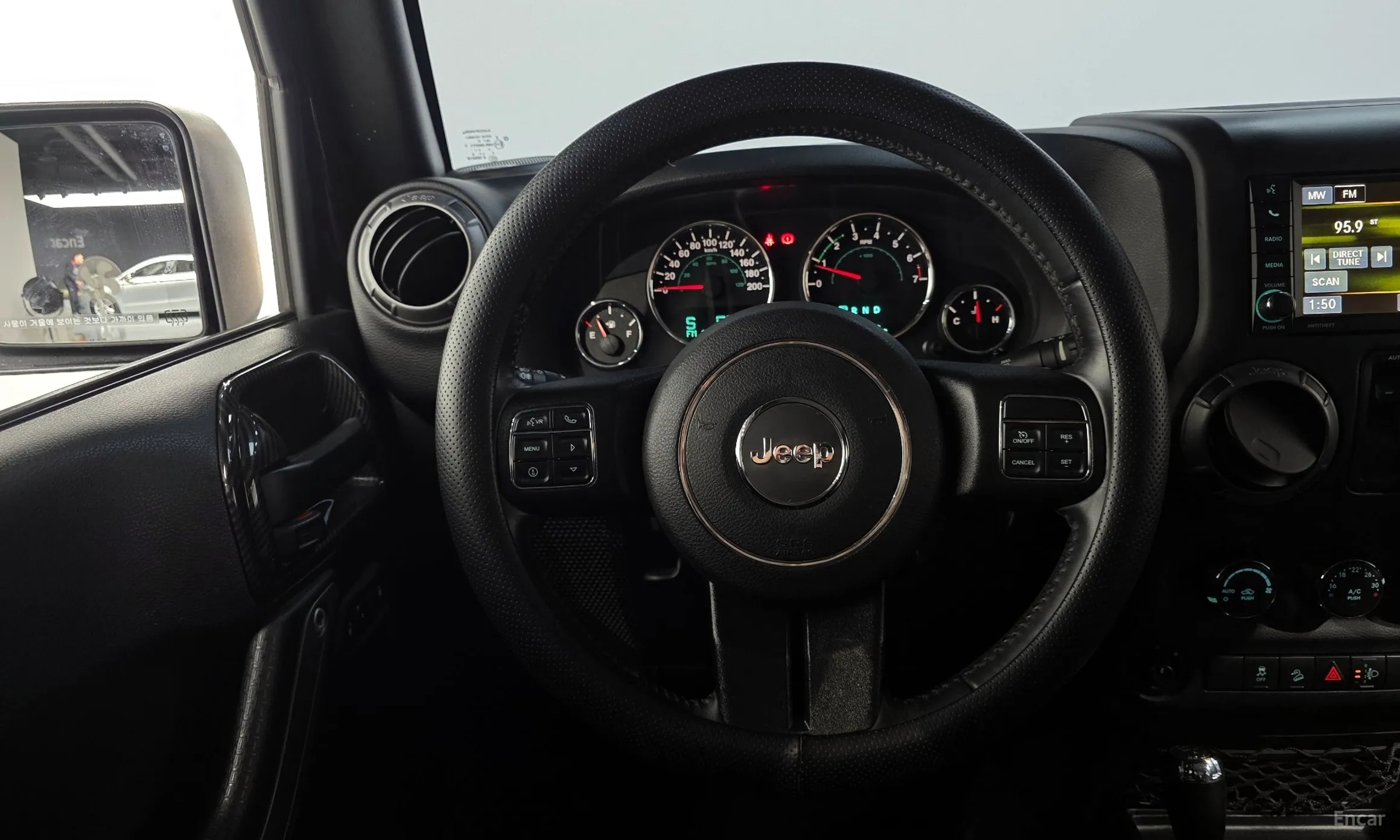 Jeep Wrangler (JK) превью 13